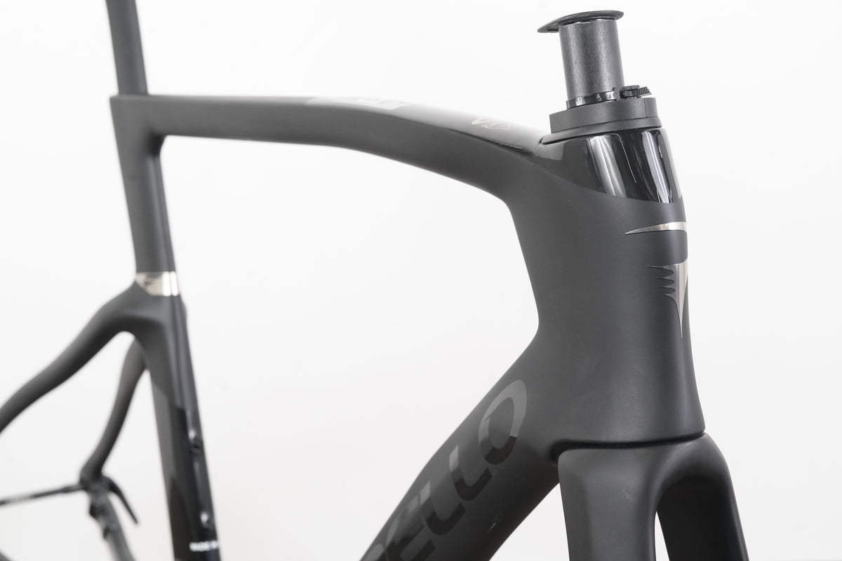 DEMO 2025 56cm Pinarello Dogma F Carbon Disc Brake Frameset