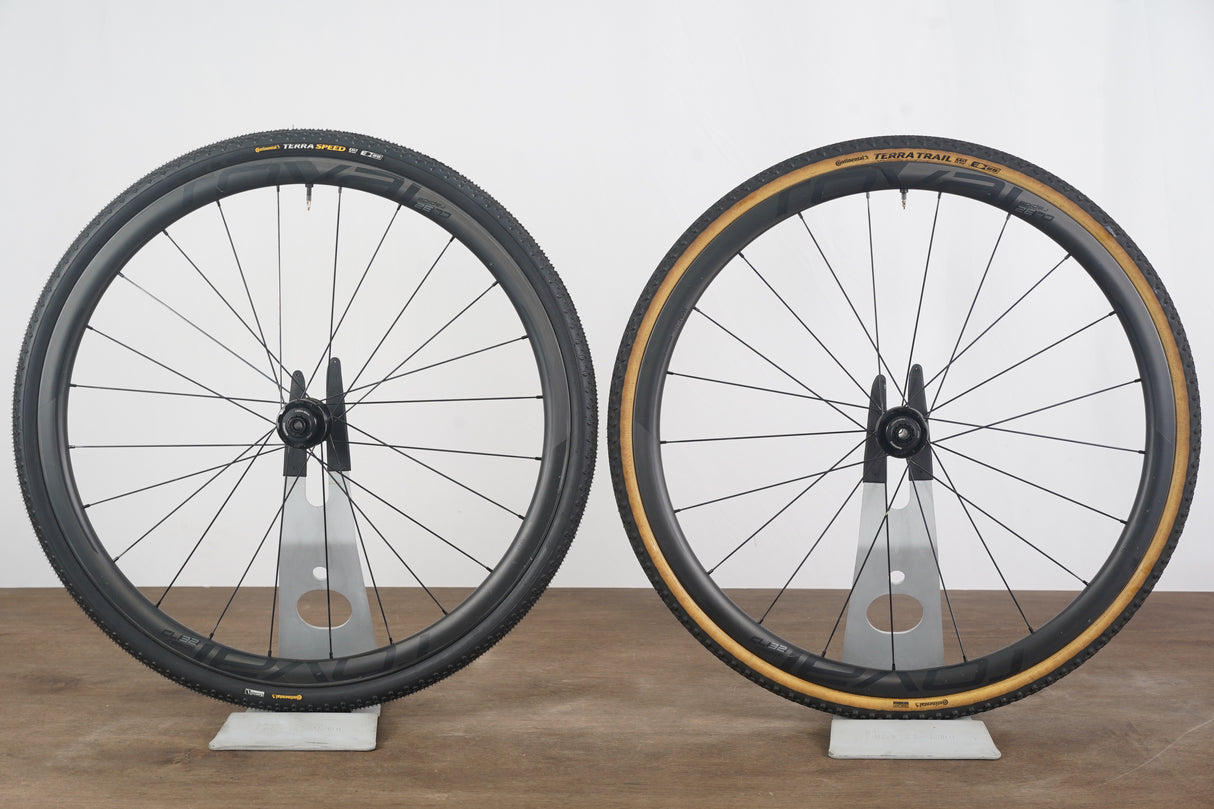 Roval CLX 32 Carbon Tubeless Clincher Disc Brake Wheelset Shimano/SRAM 11 Speed