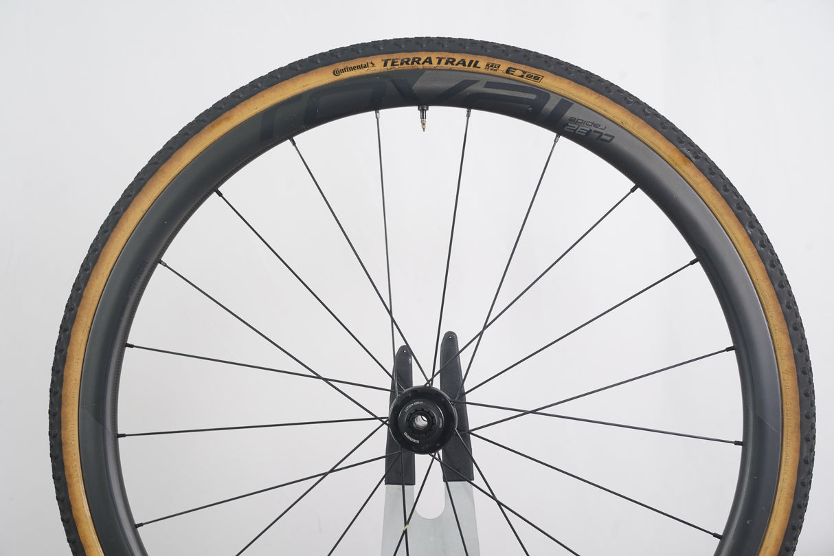 Roval CLX 32 Carbon Tubeless Clincher Disc Brake Wheelset Shimano/SRAM 11 Speed