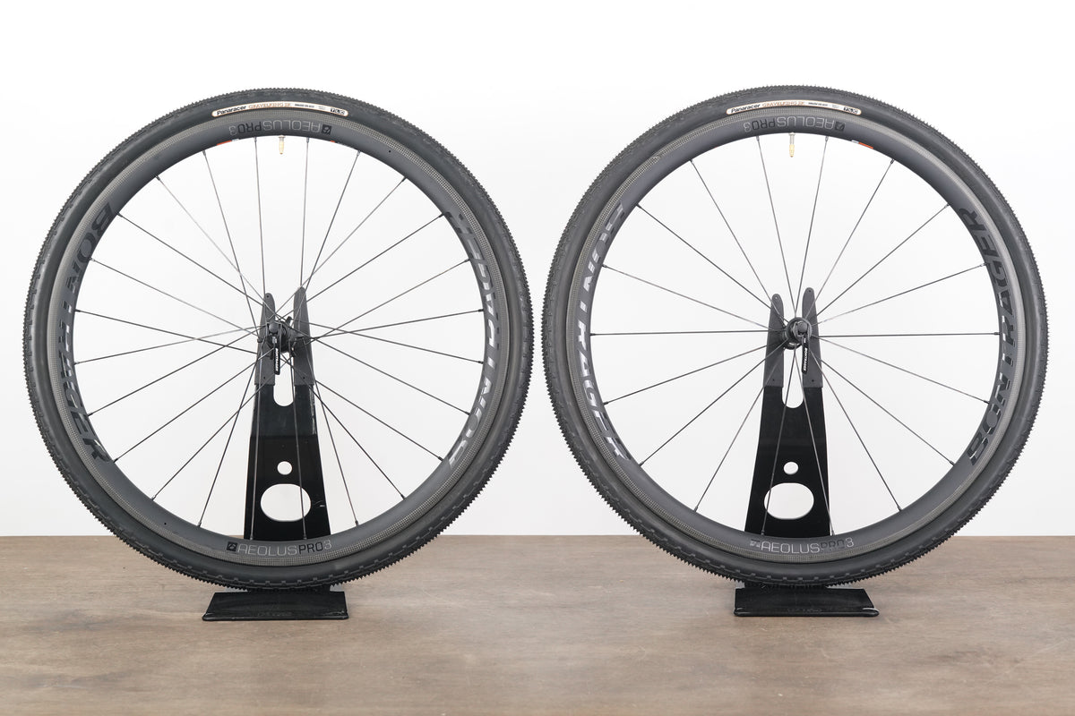 Bontrager Aeolus Pro 3 TLR Carbon Tubeless Clincher Rim Brake Wheelset 11 Speed