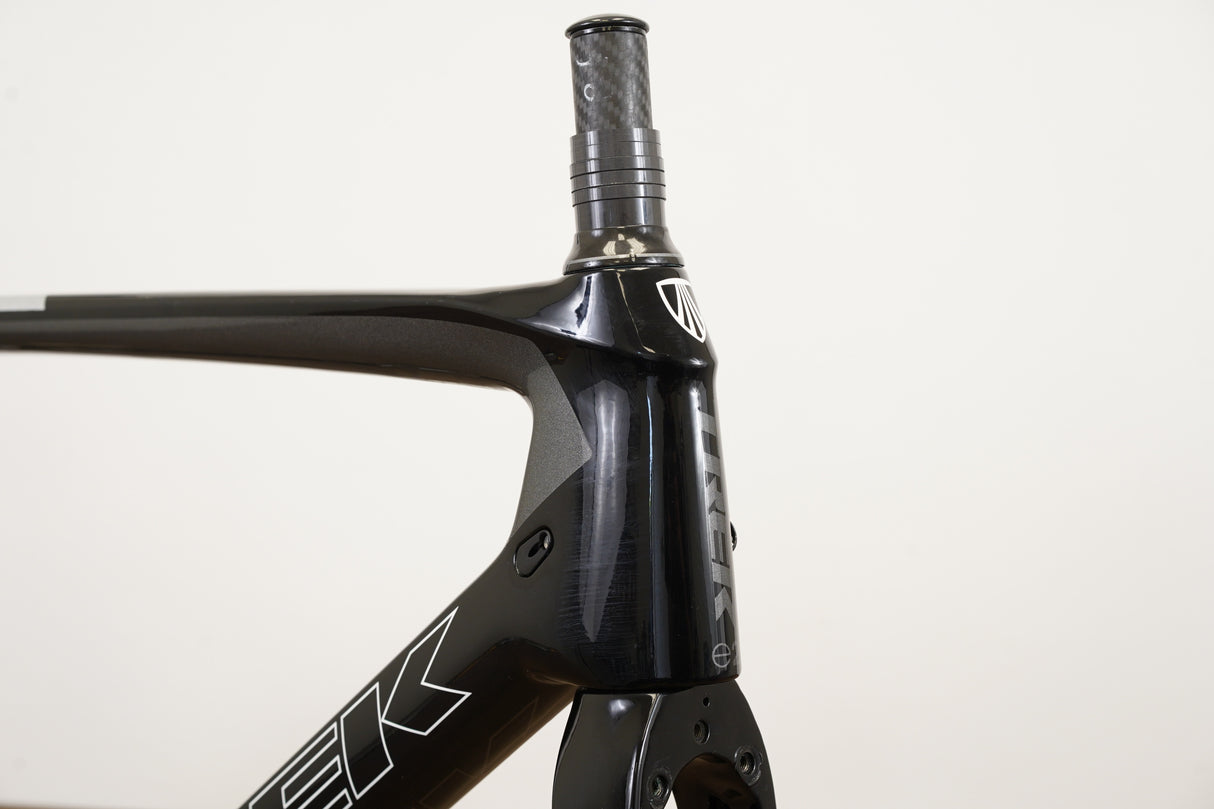 M (Medium) Trek Madone 7 Carbon Rim Brake Road Frameset