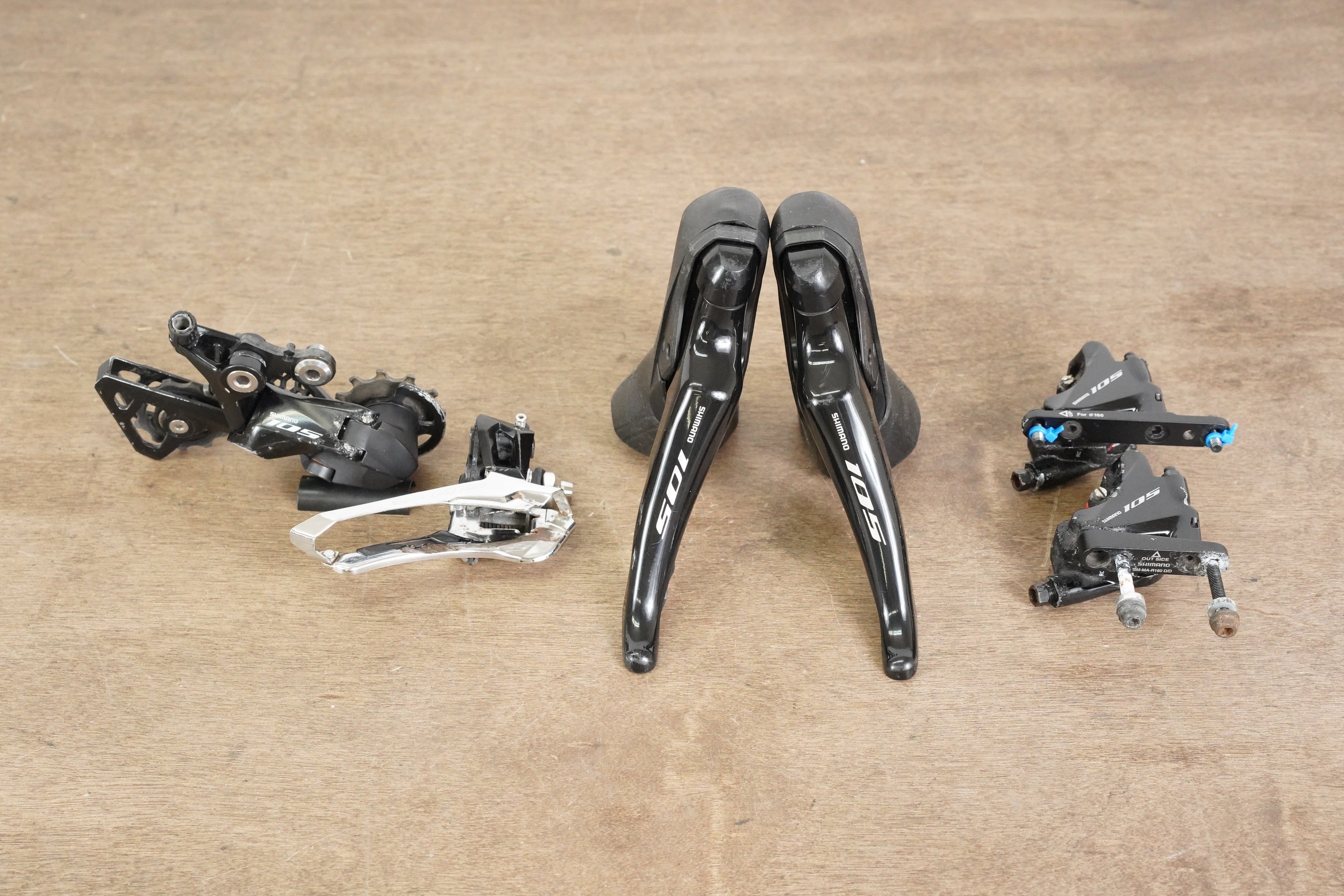 Shimano 105 R7000 11 Speed Mechanical Disc Brake Groupset