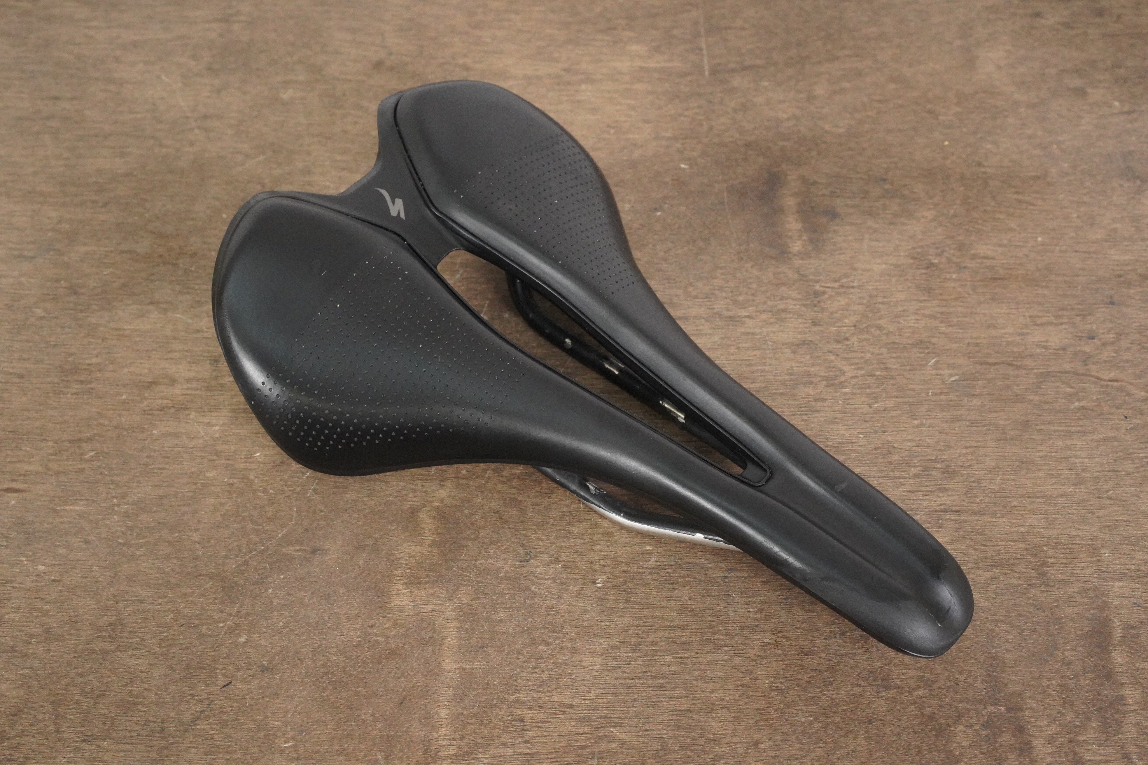 Specialized Romin サドル 155mm ブラック ROMIN EVO COMP GEL SADDLE BLK 155(155mm ブラック): サドル