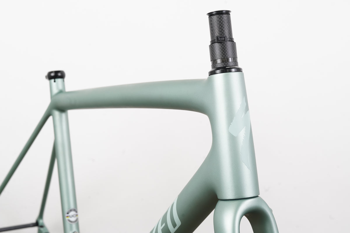 2023 56cm Specialized Aethos Pro Carbon Disc Brake Frameset