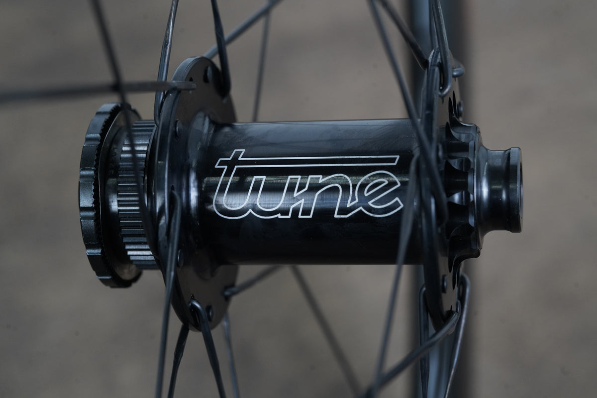 Princeton CarbonWorks Wake 6560 Blur 633 Disc Tune Tubeless Carbon Disc Wheelset