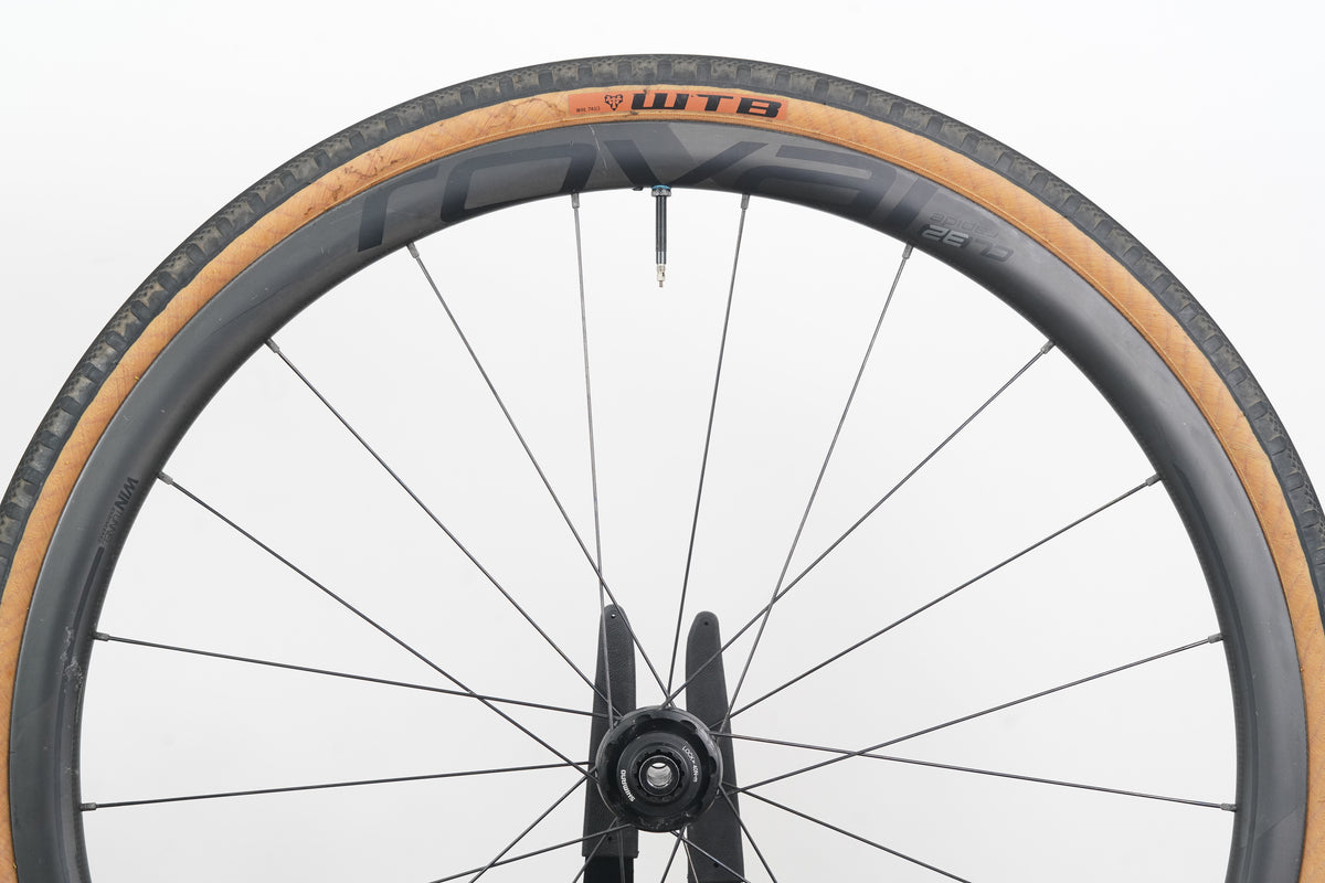 Roval CL 32 Carbon Tubeless Clincher Disc Brake Wheelset Shimano/SRAM 11 Speed