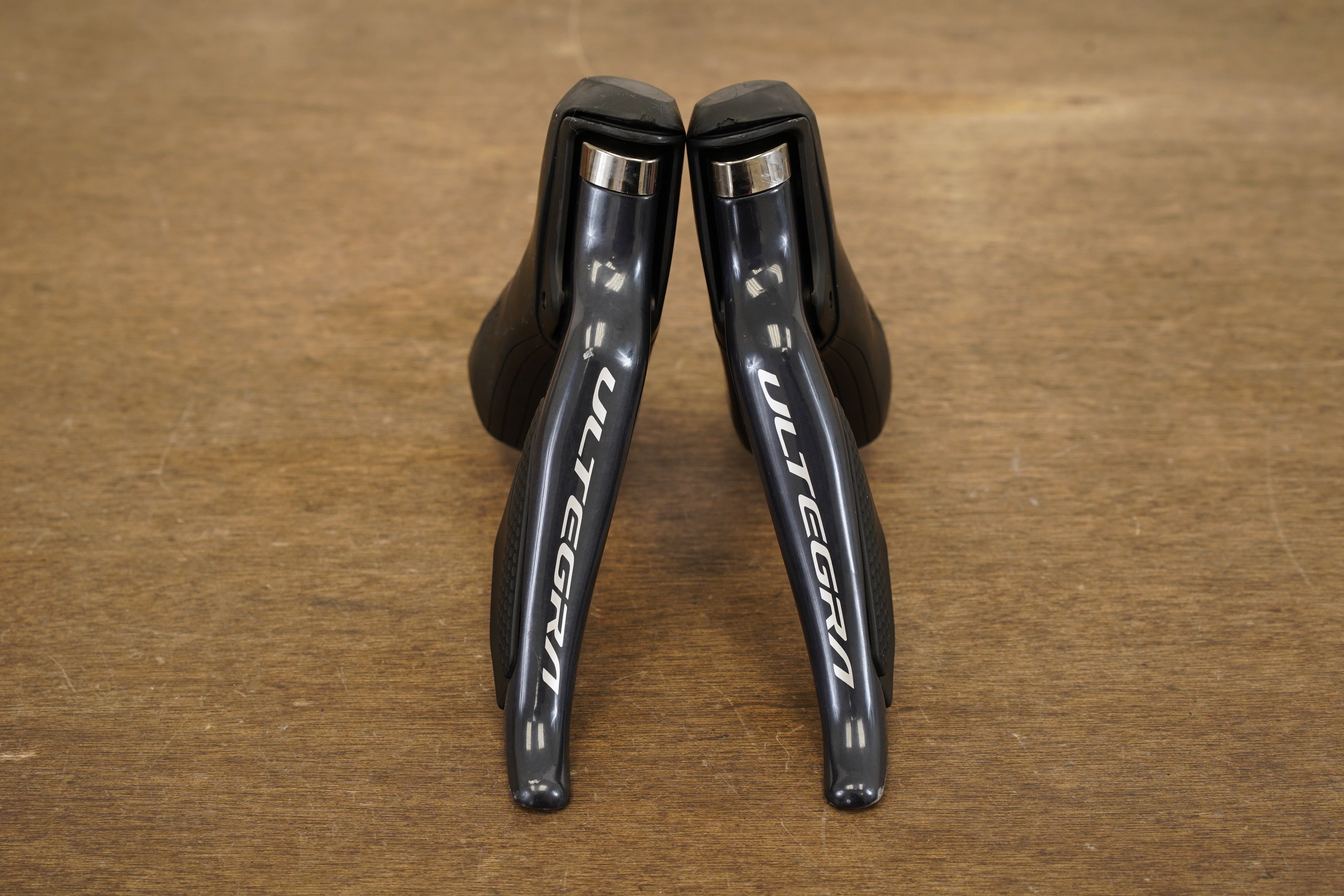 ST-R8050 11s アルテグラ　di2 Shimano Ultegra ST-R8050 Di2 11 Speed Electronic Rim Brake Road