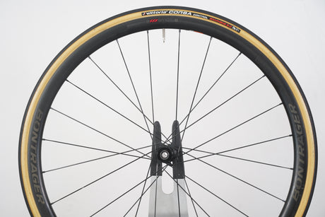 Bontrager Aeolus XXX 2 TLR Carbon Clincher Disc Brake Wheelset 11 Speed