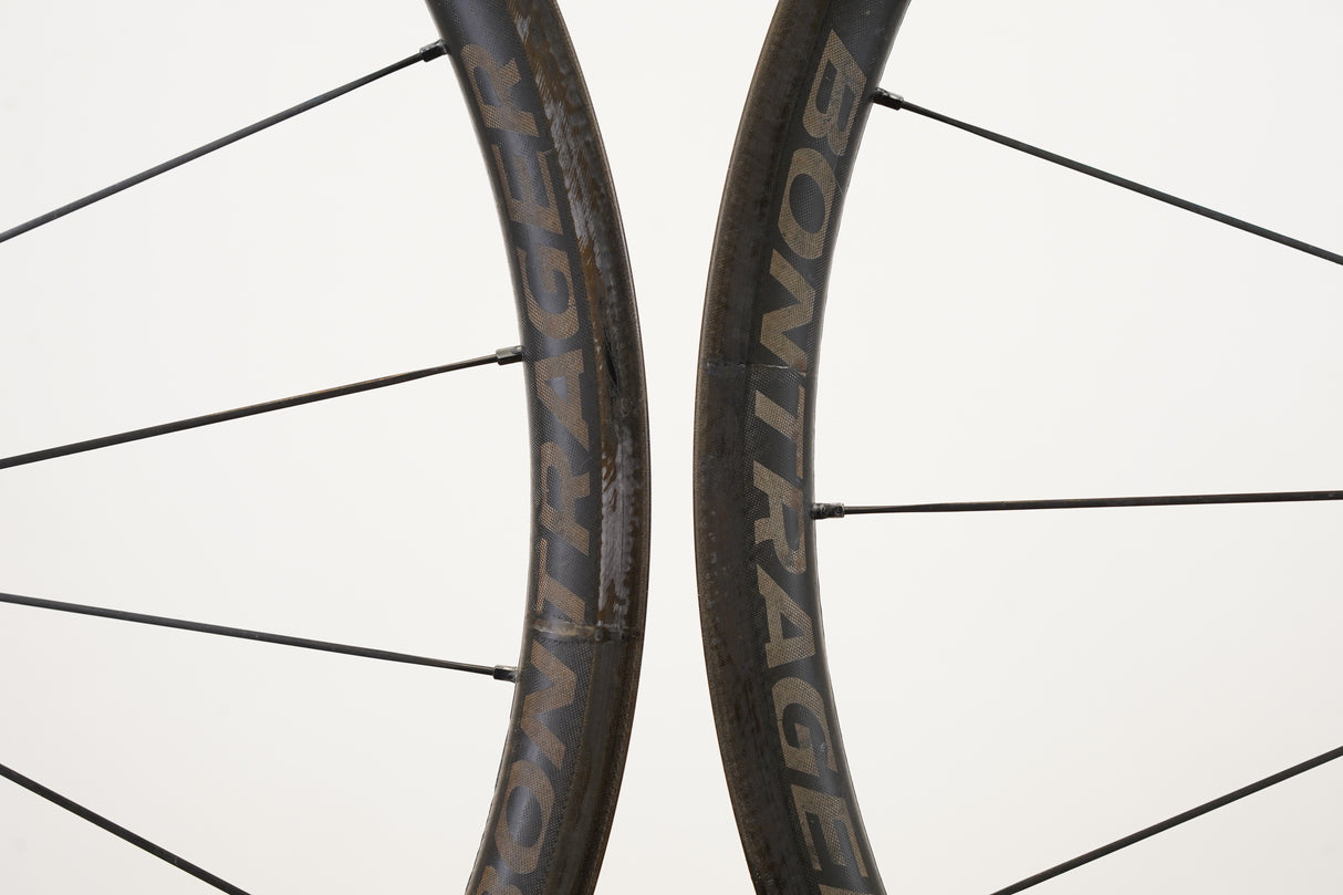 Bontrager Aeolus XXX 2 TLR Carbon Clincher Rim Brake Wheelset 11 Speed