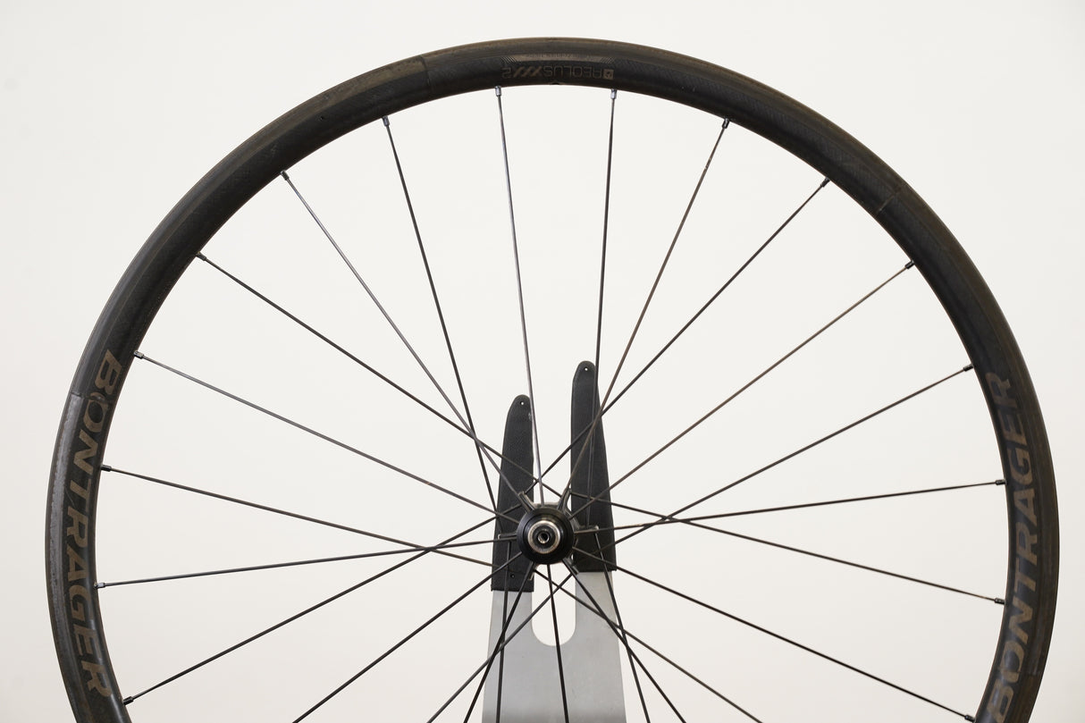 Bontrager Aeolus XXX 2 TLR Carbon Clincher Rim Brake Wheelset 11 Speed
