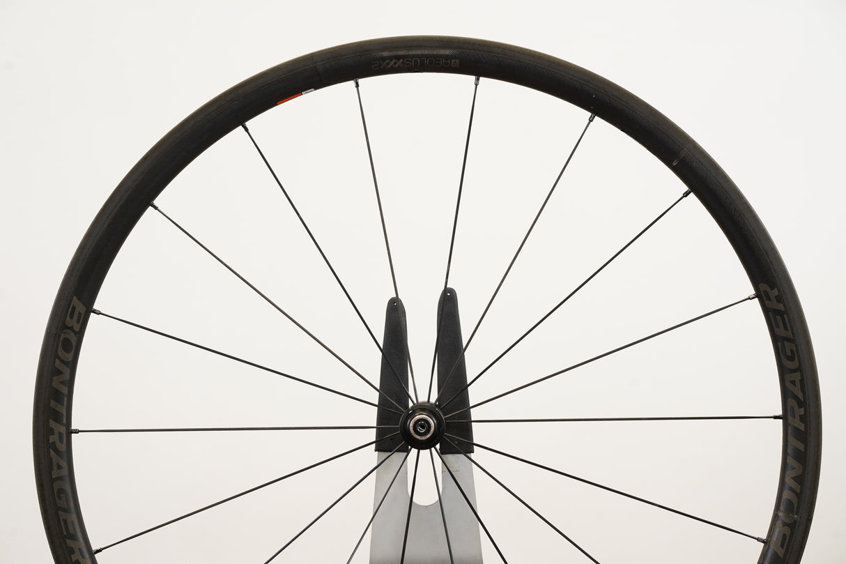Bontrager Aeolus XXX 2 TLR Carbon Clincher Rim Brake Wheelset 11 Speed