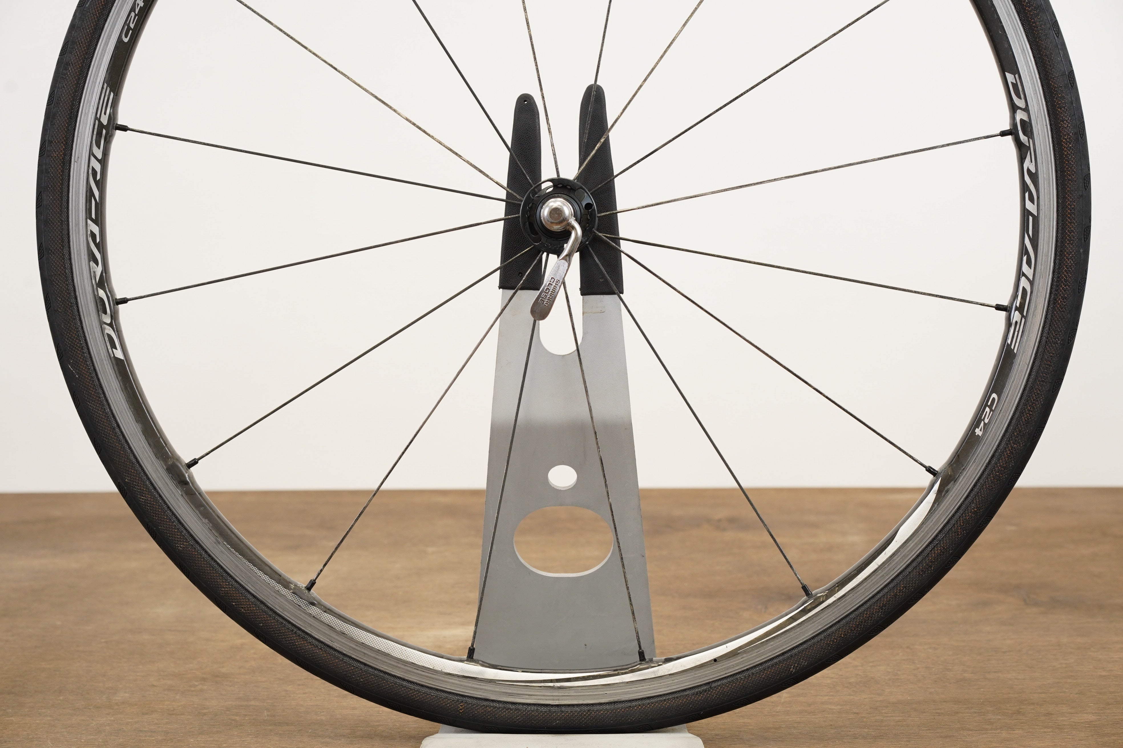 Shimano Dura-Ace WH-9000 C24 Carbon Clincher Rim Brake Wheelset 11