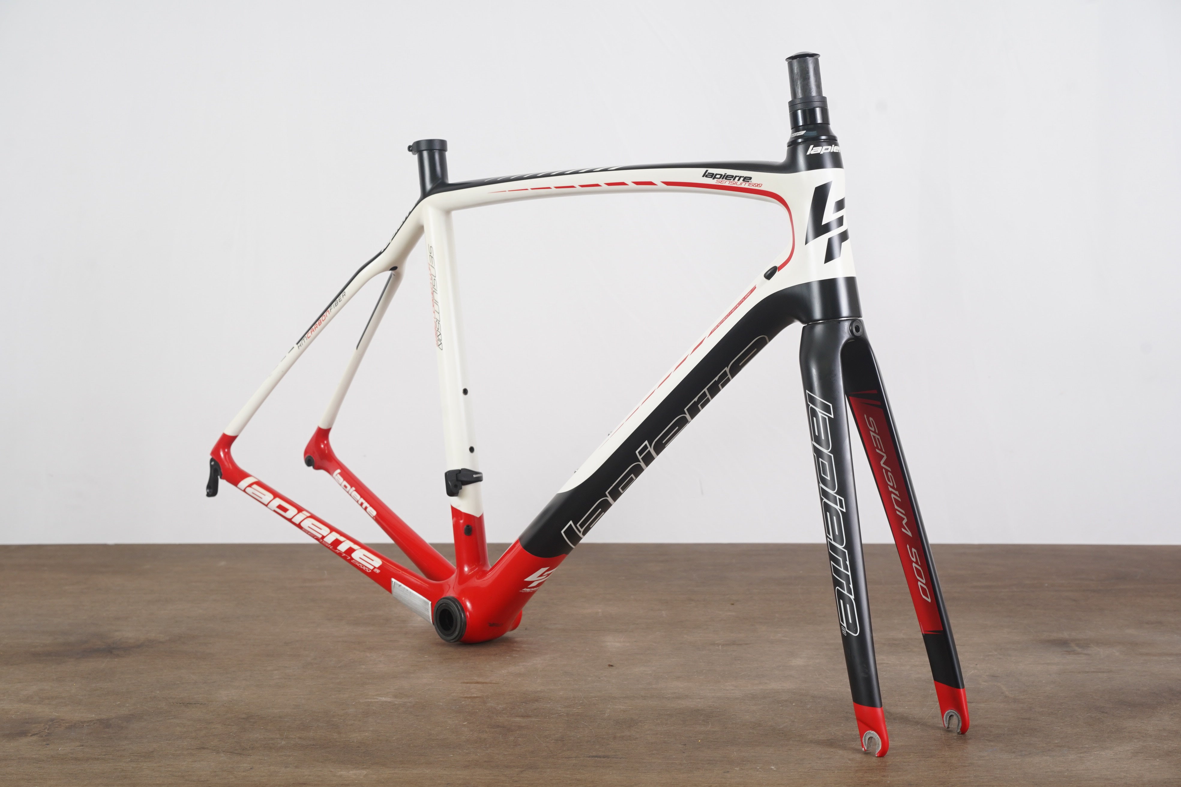 54cm Lapierre Sensium 500 Carbon Rim Brake Road Frameset – Elevate