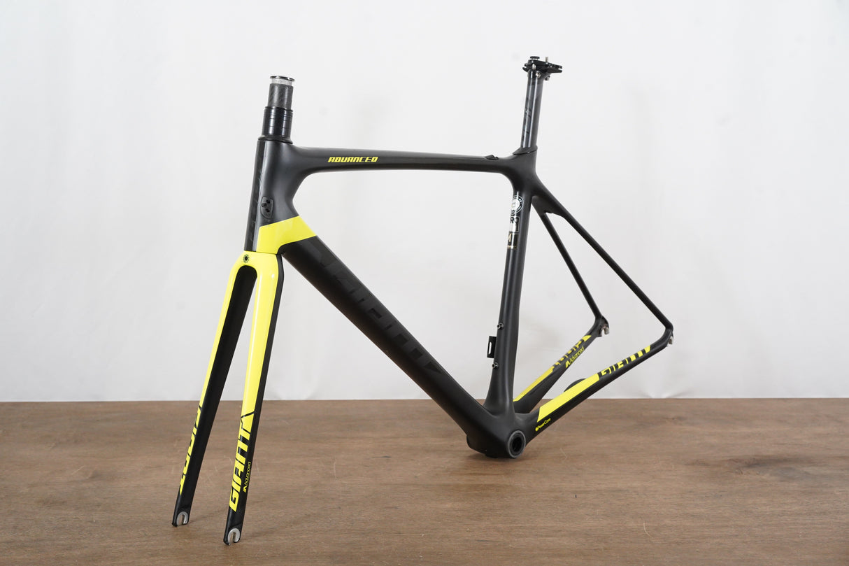 M (Medium) Giant Advanced Pro 1 Carbon Rim Brake Road Frameset