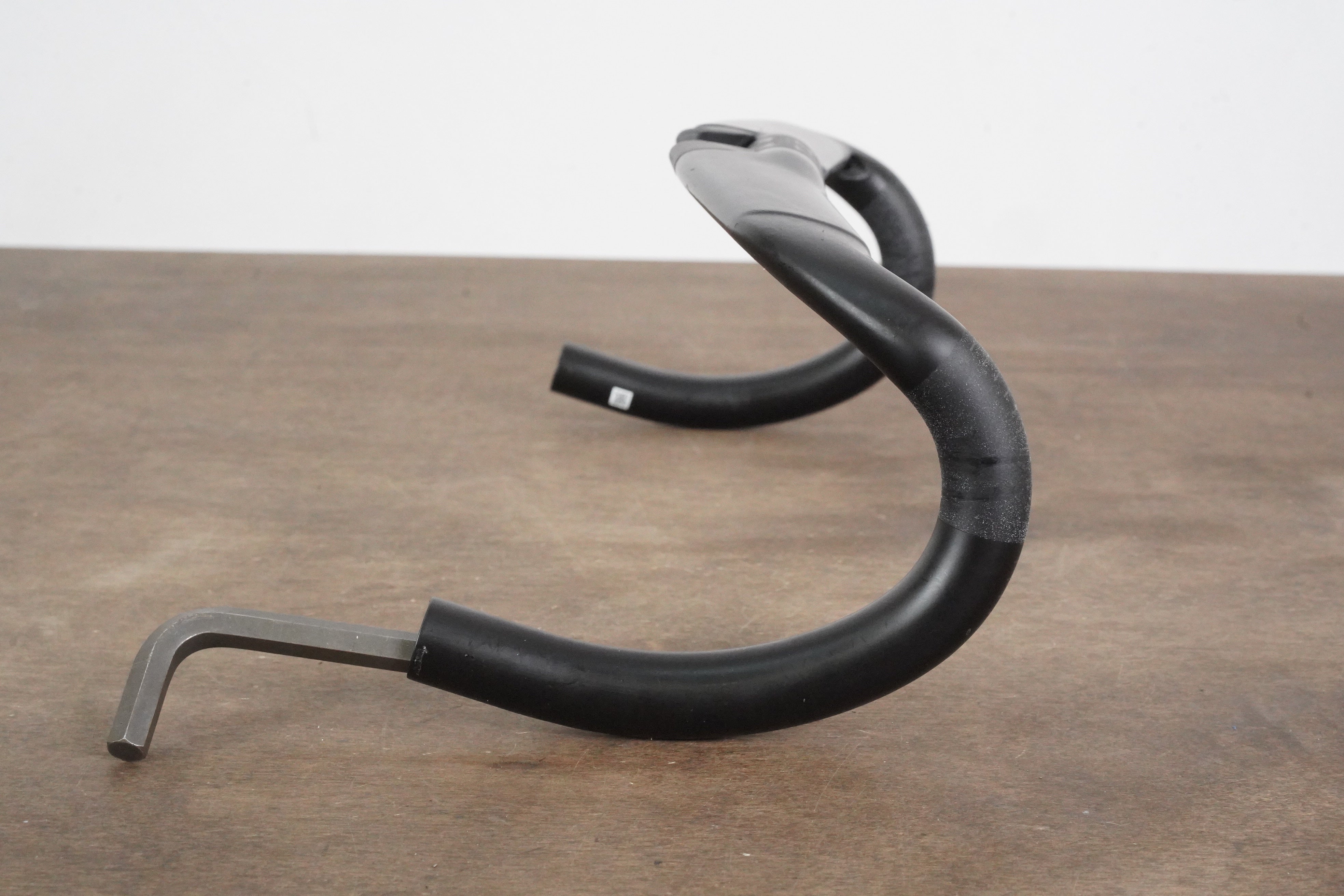 Roval Rapide RD Bar 38cm ブラック/チャート 38cm Roval Rapide Carbon Aero Compact Road Handlebar 31.8mm