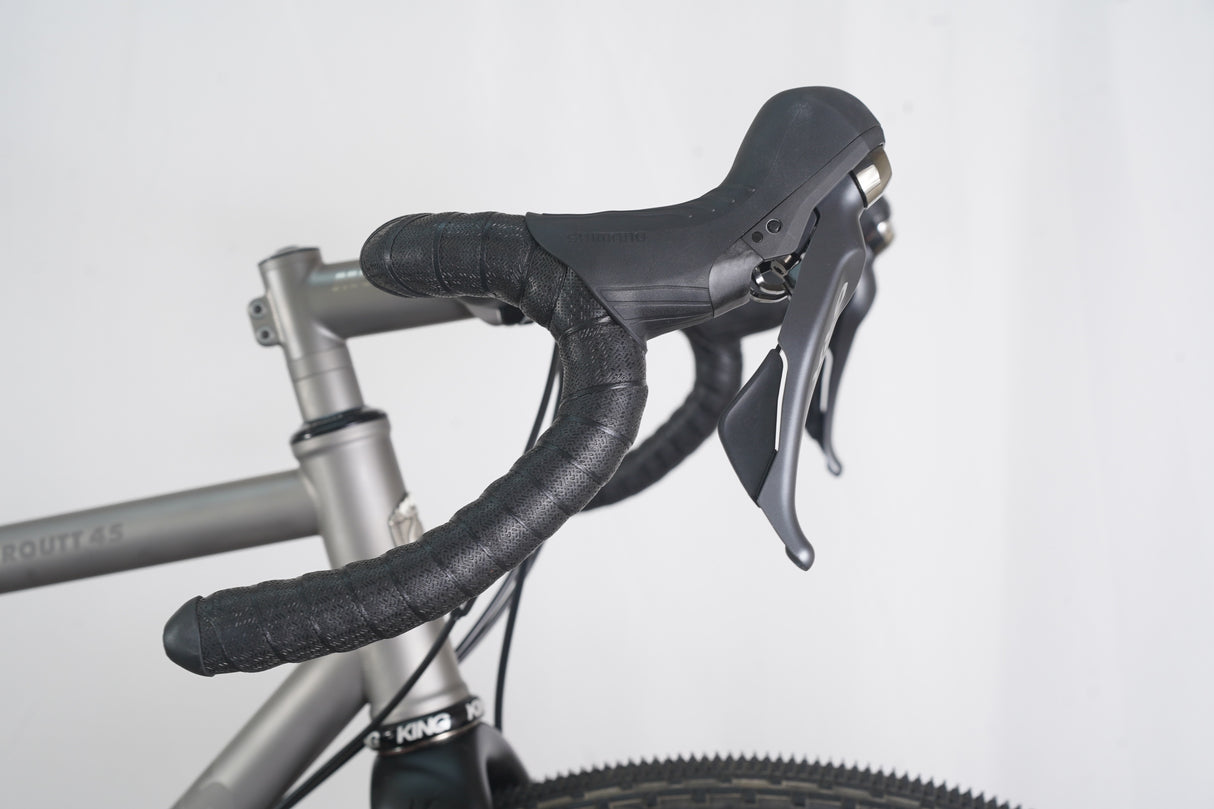 NEW 52cm Moots Routt 45 Shimano GRX RX810 11 Speed Disc Titanium Gravel Bike