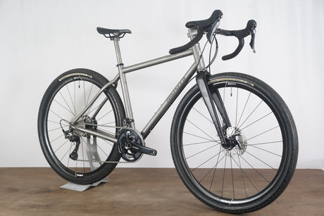 NEW 52cm Moots Routt 45 Shimano GRX RX810 11 Speed Disc Titanium Gravel Bike