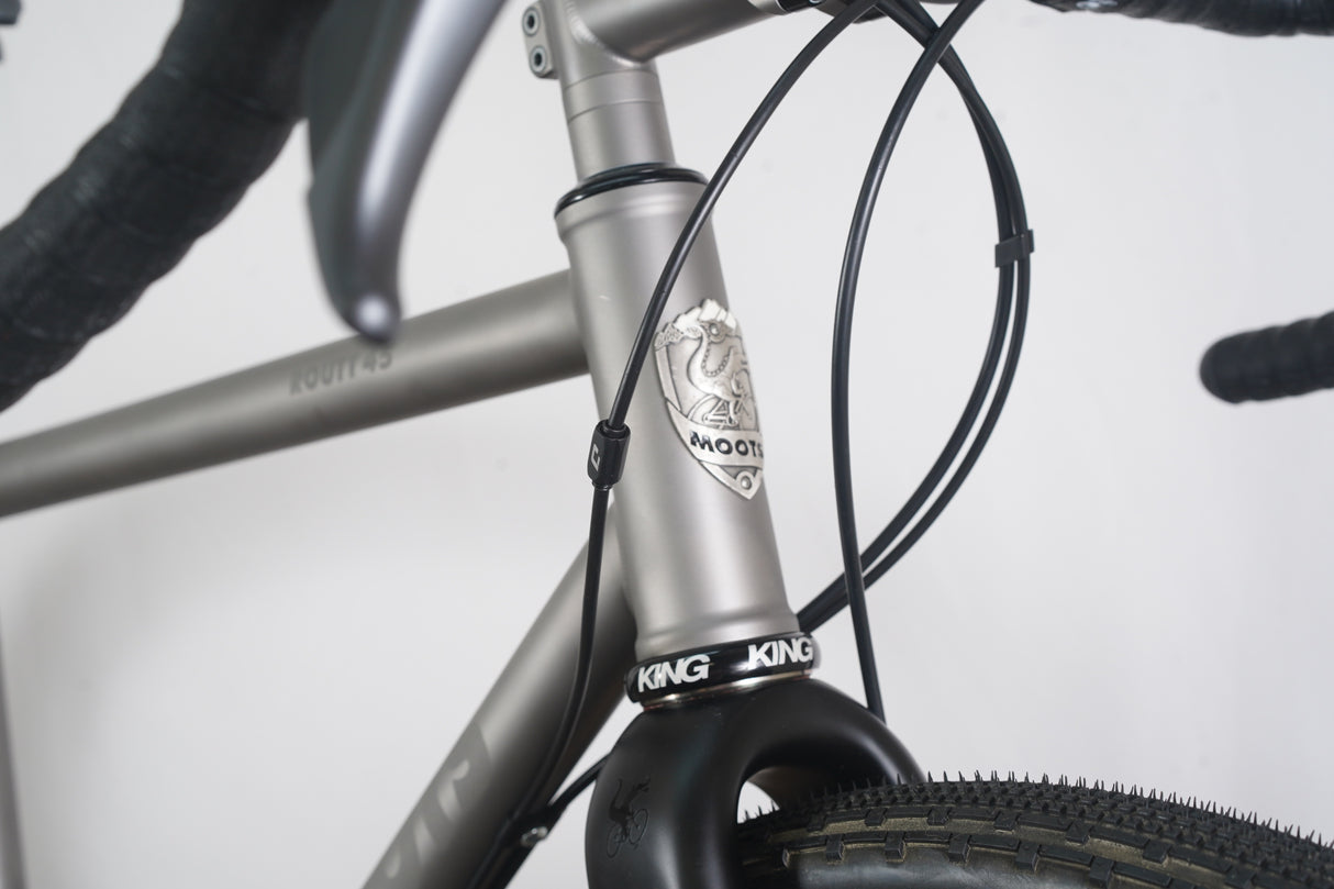 NEW 52cm Moots Routt 45 Shimano GRX RX810 11 Speed Disc Titanium Gravel Bike