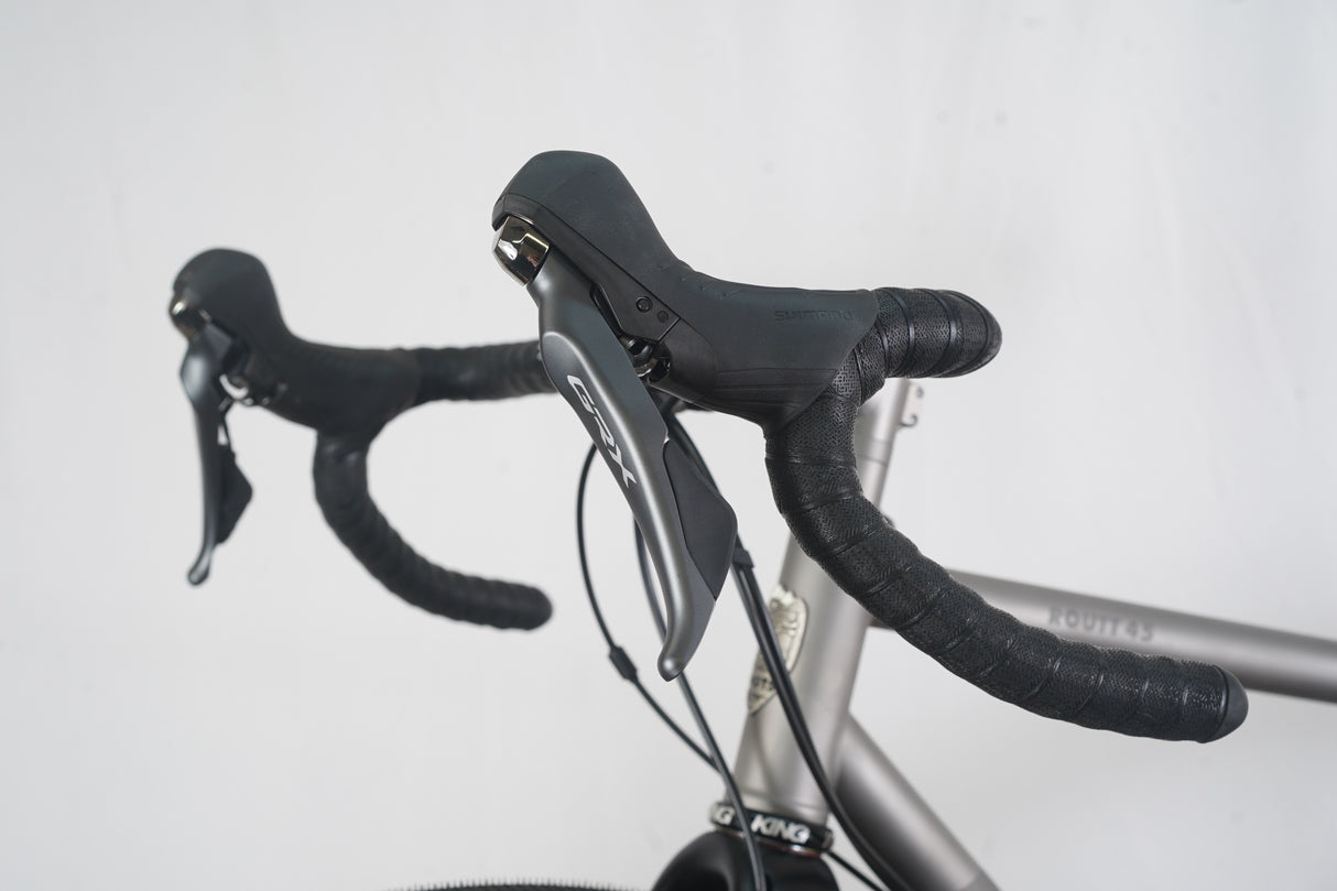 NEW 52cm Moots Routt 45 Shimano GRX RX810 11 Speed Disc Titanium Gravel Bike