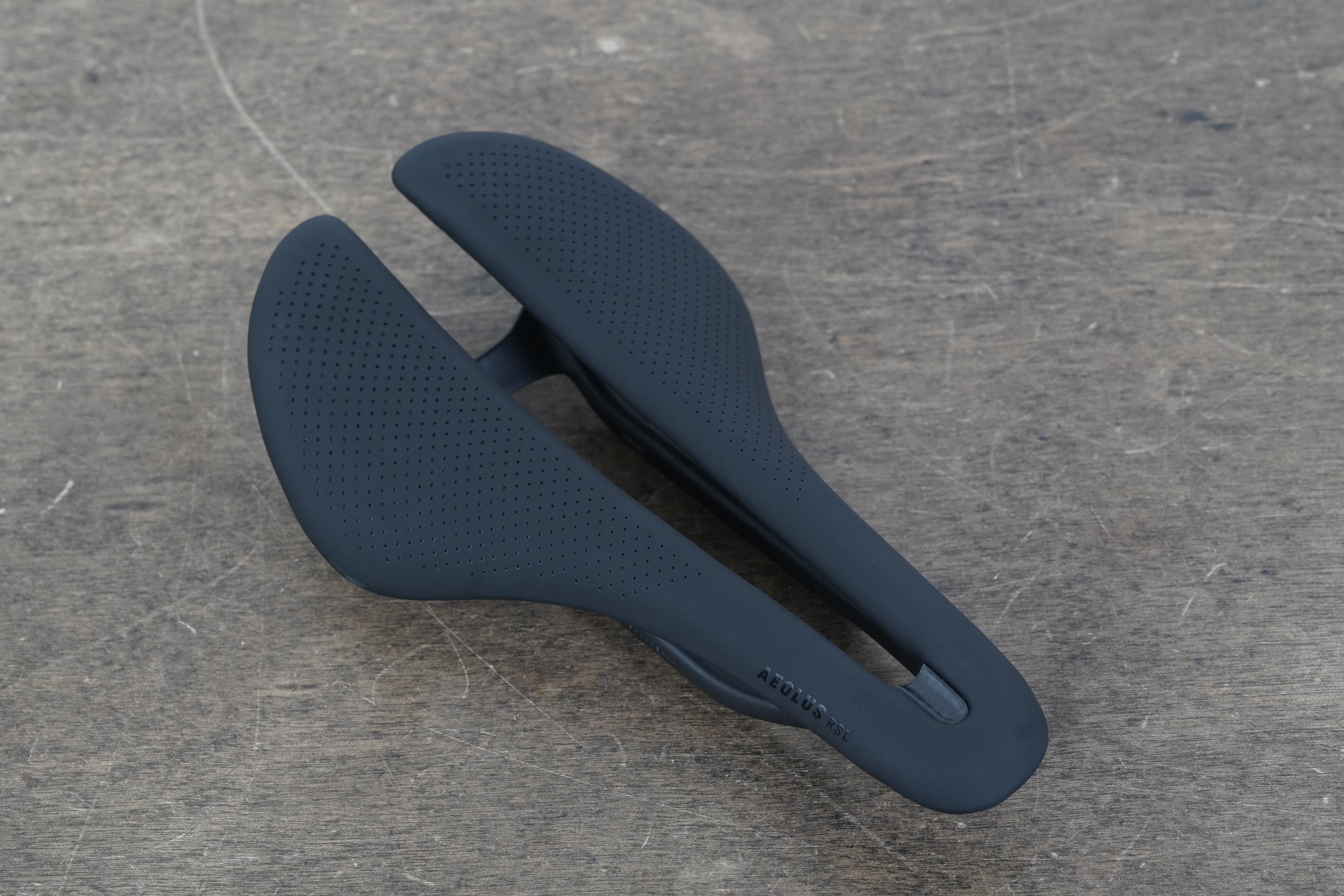NEW TAKE-OFF 145mm Bontrager Aeolus RSL Carbon Rail Road Saddle