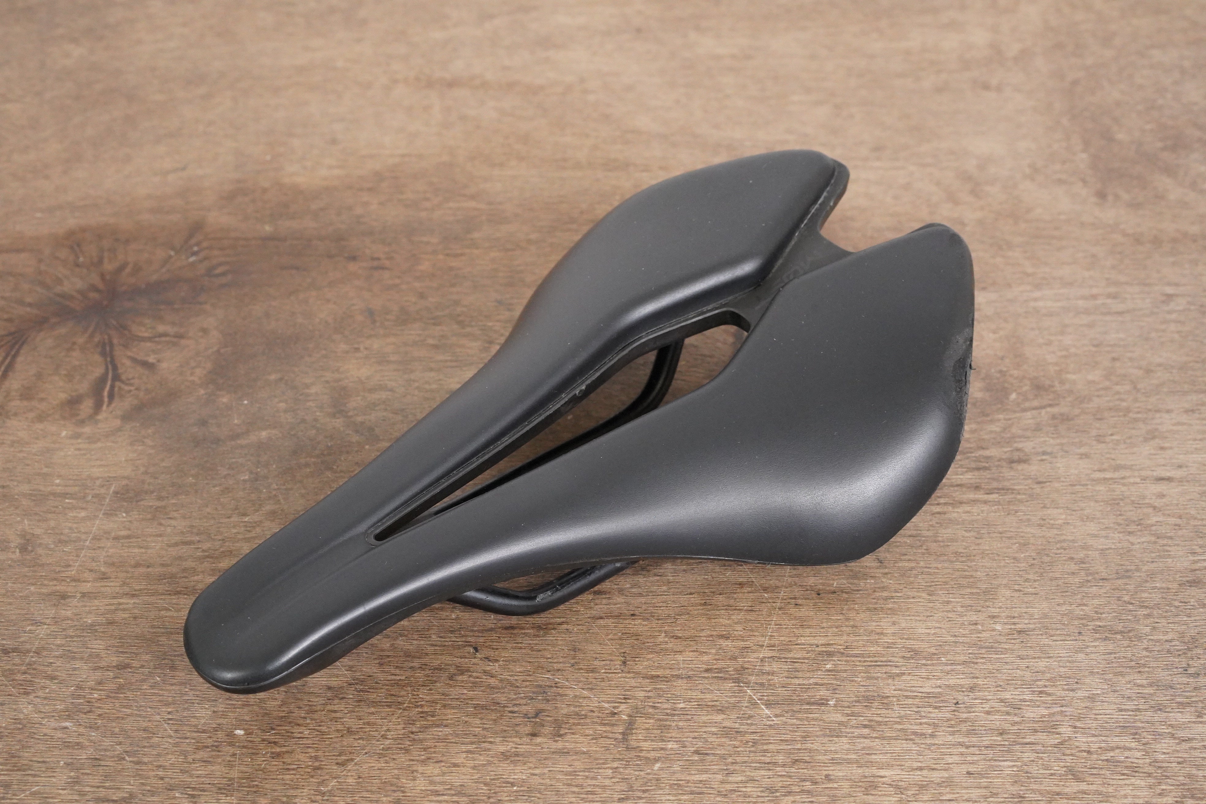 Pinarello saddle online