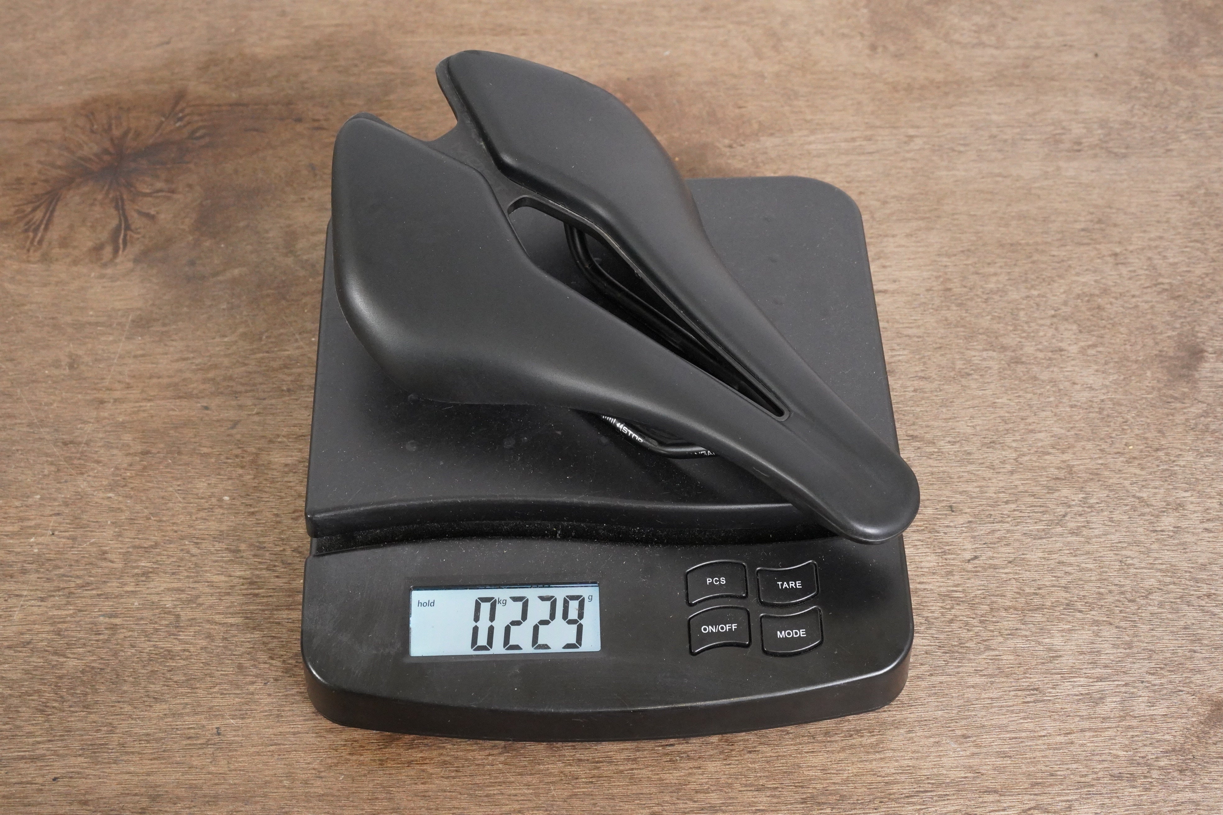 135mm Pinarello Lynx Aircross Manganese Rail Road Saddle