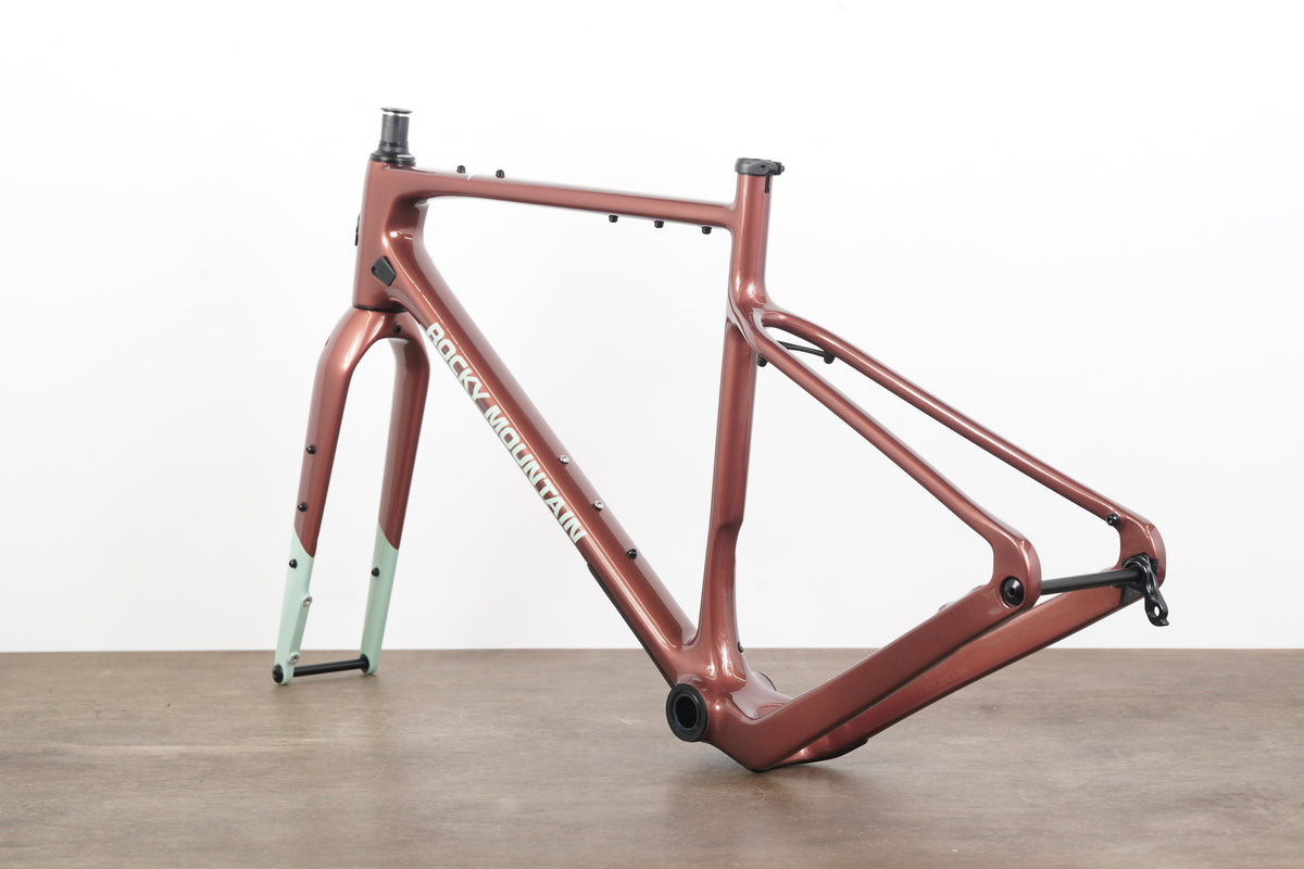 2023 M (Medium) Rocky Mountain Solo Carbon Disc Brake Gravel Frameset