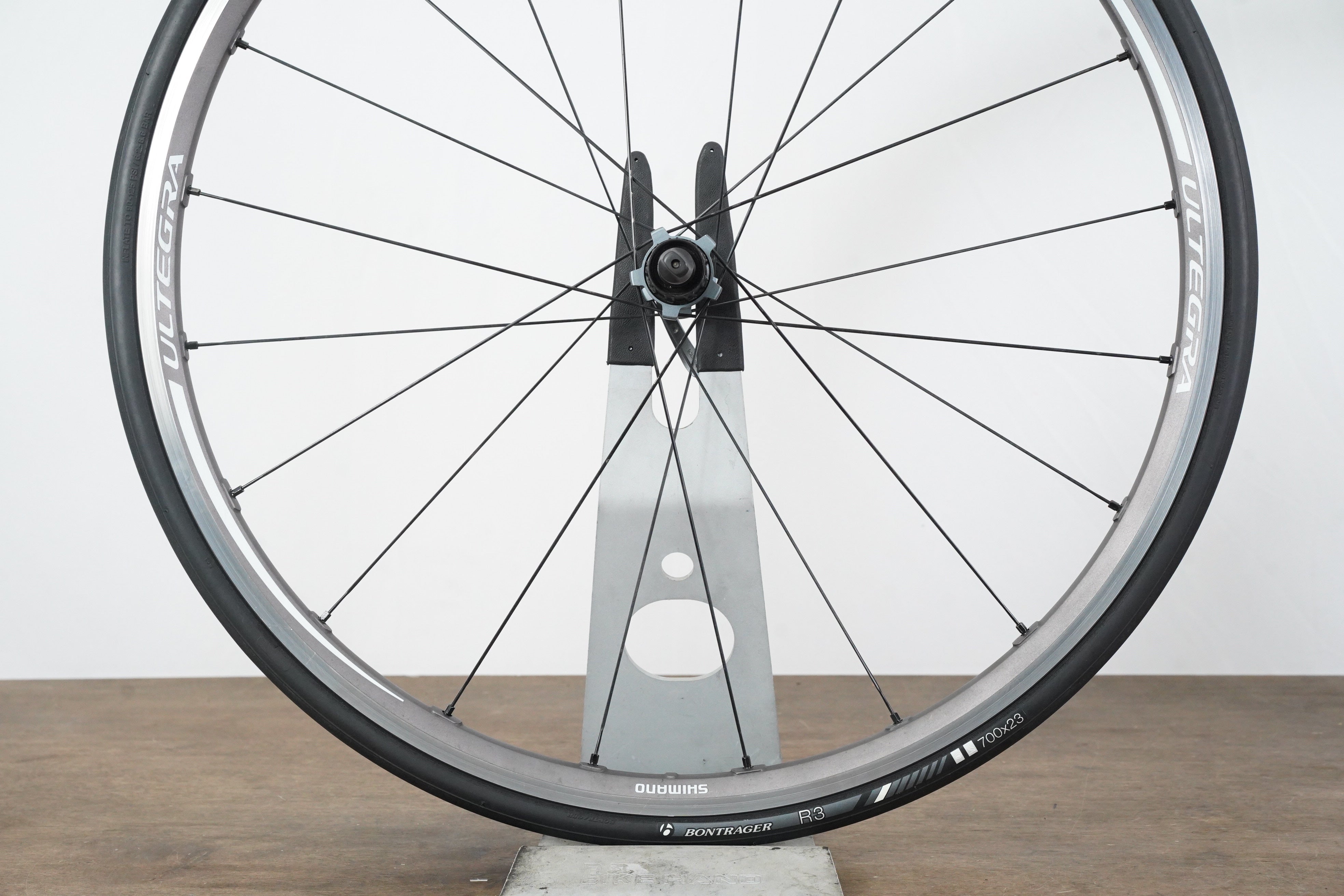 Shimano Ultegra WH-6700 Alloy Tubeless Clincher Rim Brake