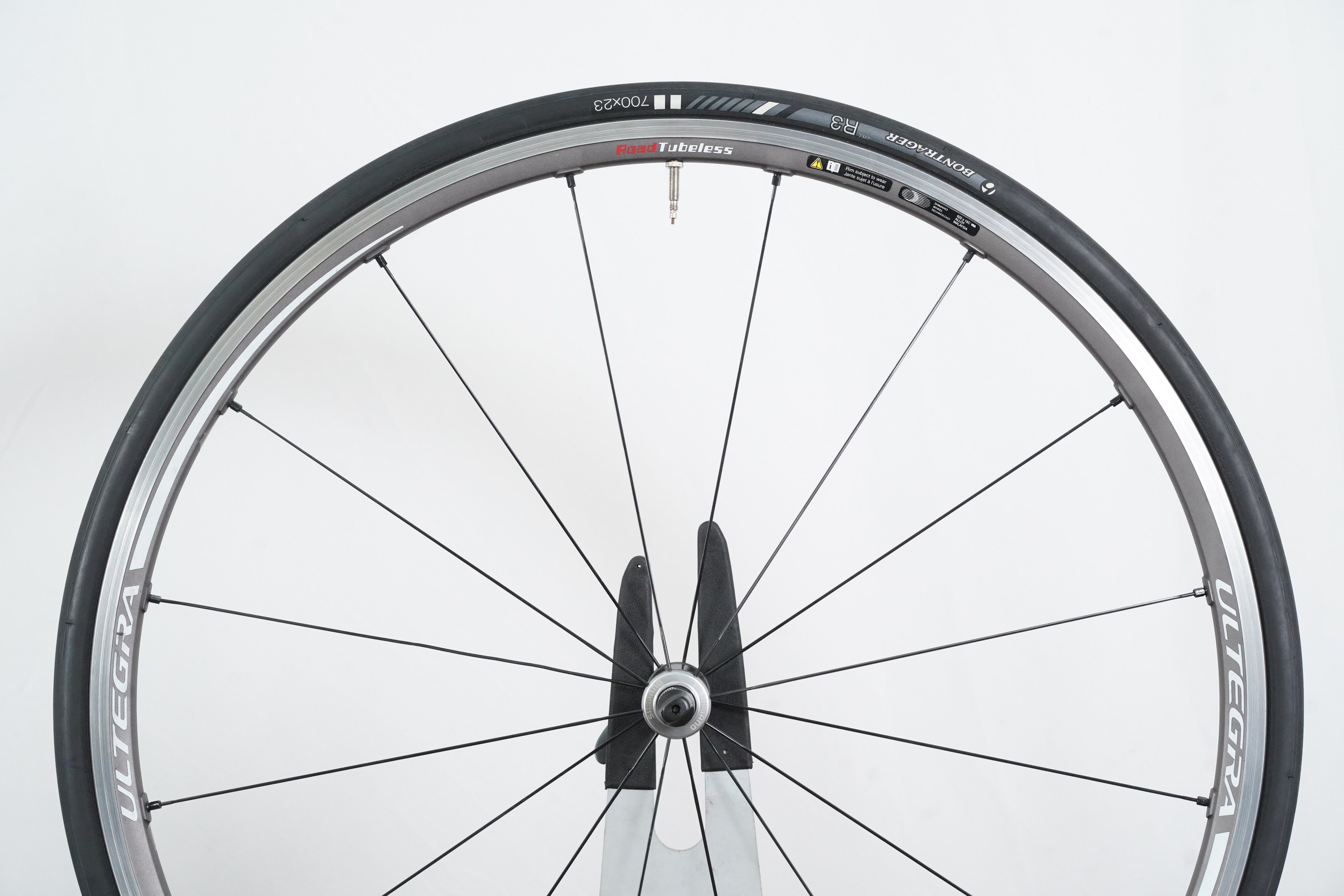 SHIMANO ULTEGRA WH-6700 tubdeless ホイール Shimano Ultegra WH-6700 Tubeless Road Wheelset Rim Brake QR