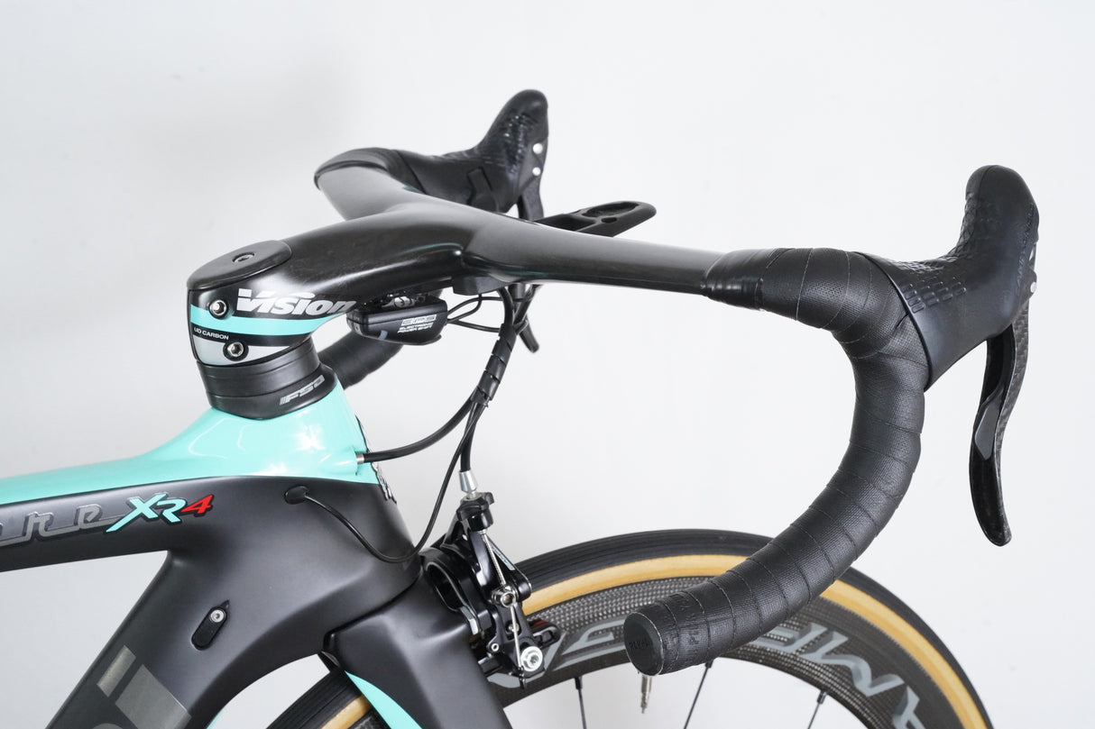 50cm Bianchi Oltre XR4 Campagnolo Record EPS 11 Speed Rim Brake Carbon Road Bike