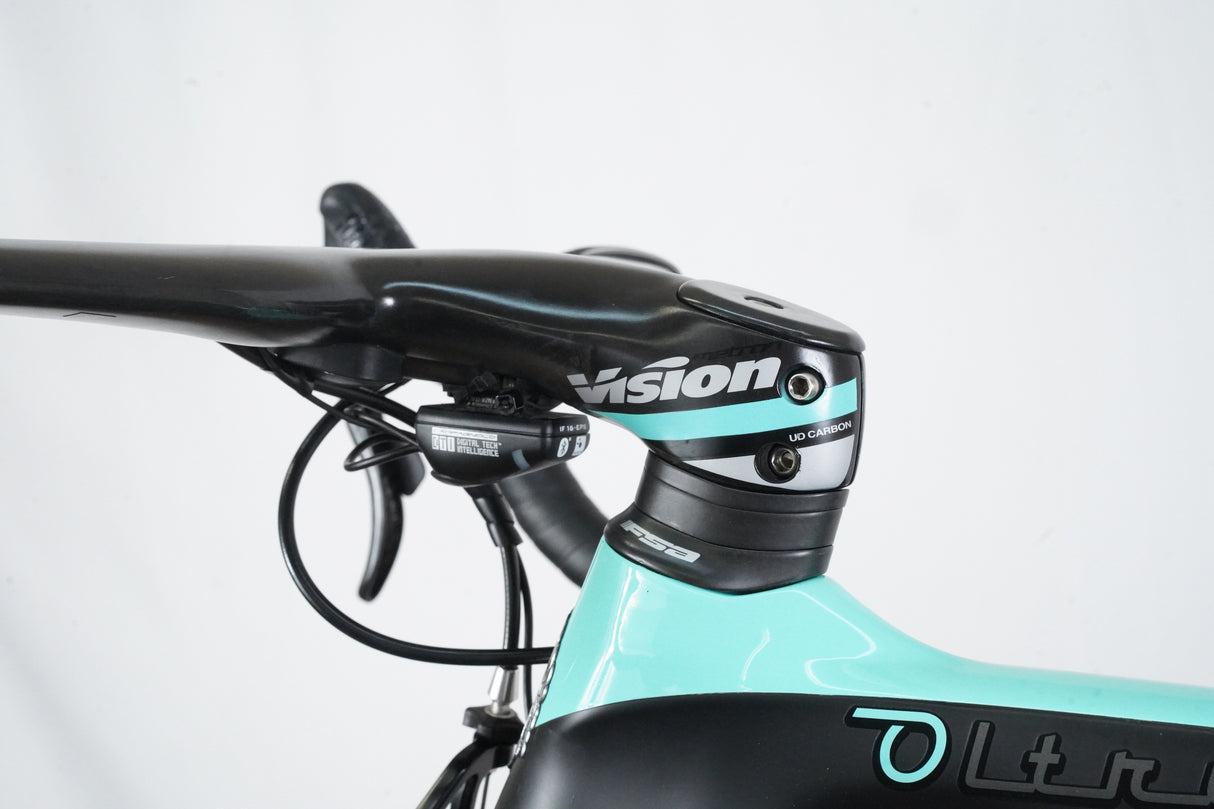 50cm Bianchi Oltre XR4 Campagnolo Record EPS 11 Speed Rim Brake Carbon Road Bike
