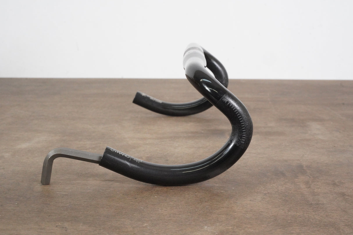 40cm Fizik Cyrano R1 Bull Carbon Compact Road Handlebar 31.8mm