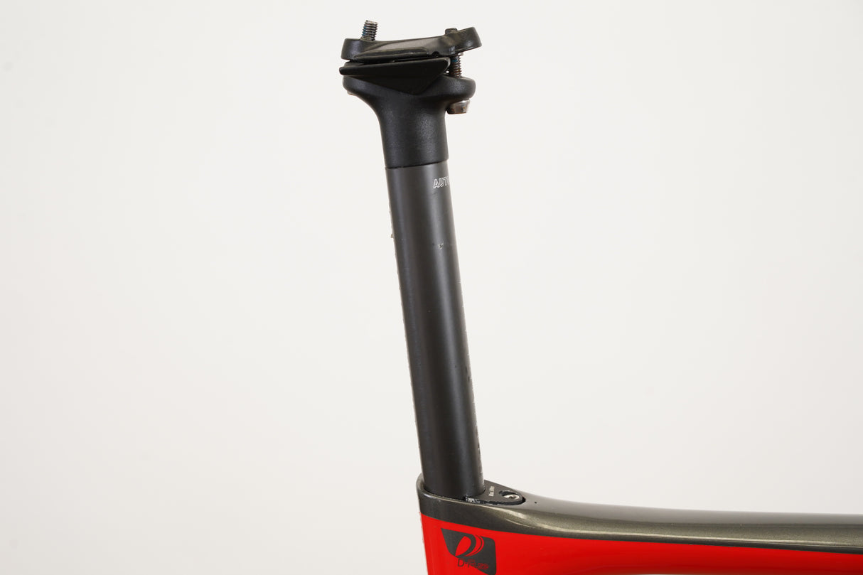 M/L Giant Defy Advanced Di2 Carbon Disc Brake Road Frameset