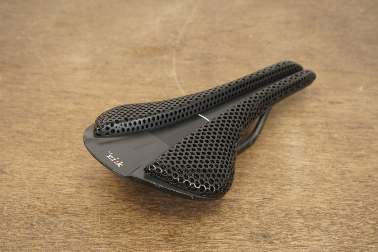 138mm (Regular) Fizik Antares 00 Versus Evo Adaptive Carbon Road Saddle 176g