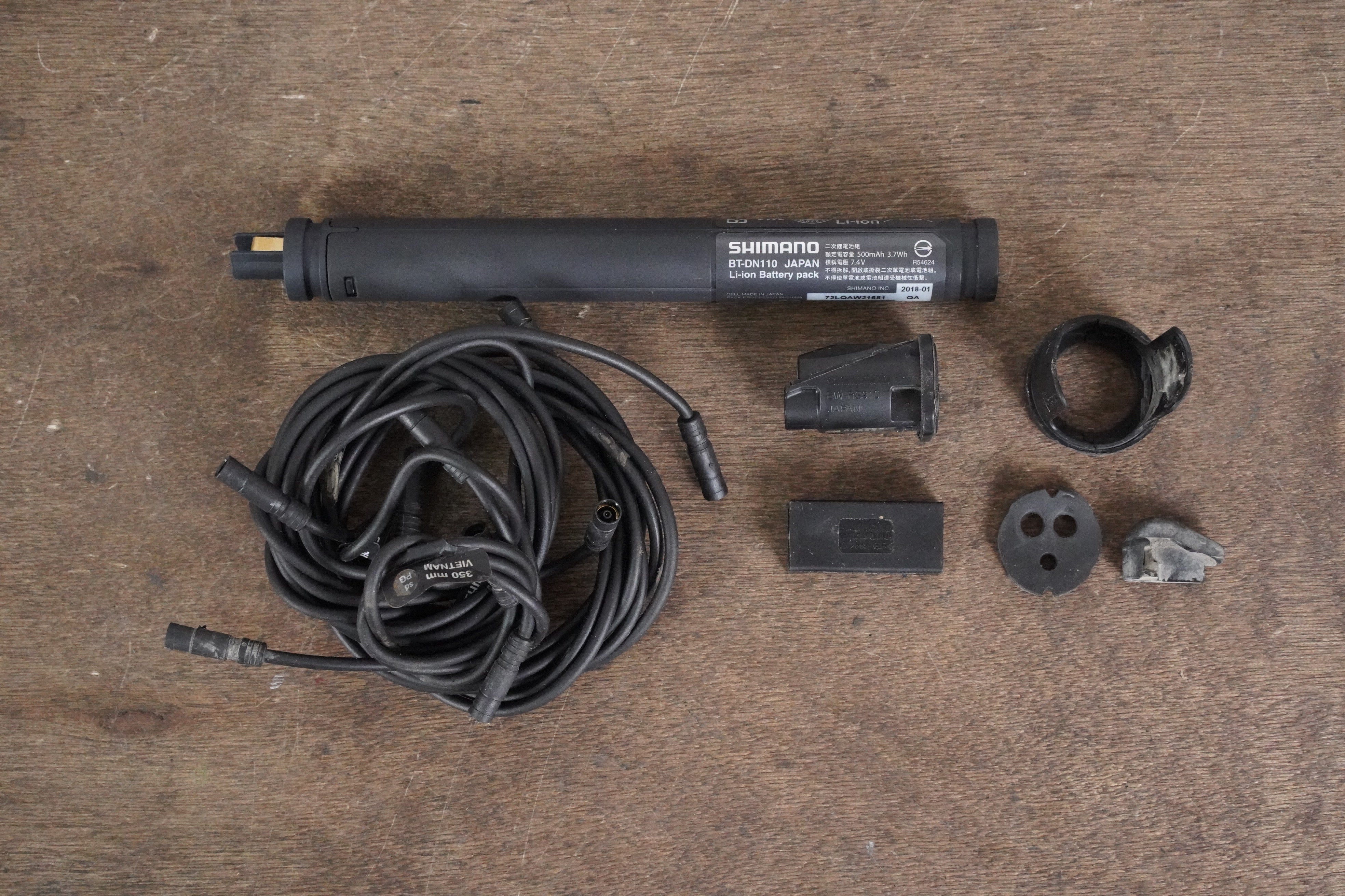 SHIMANO DURA-ACE R9170 di2 レバー、バッテリー類
