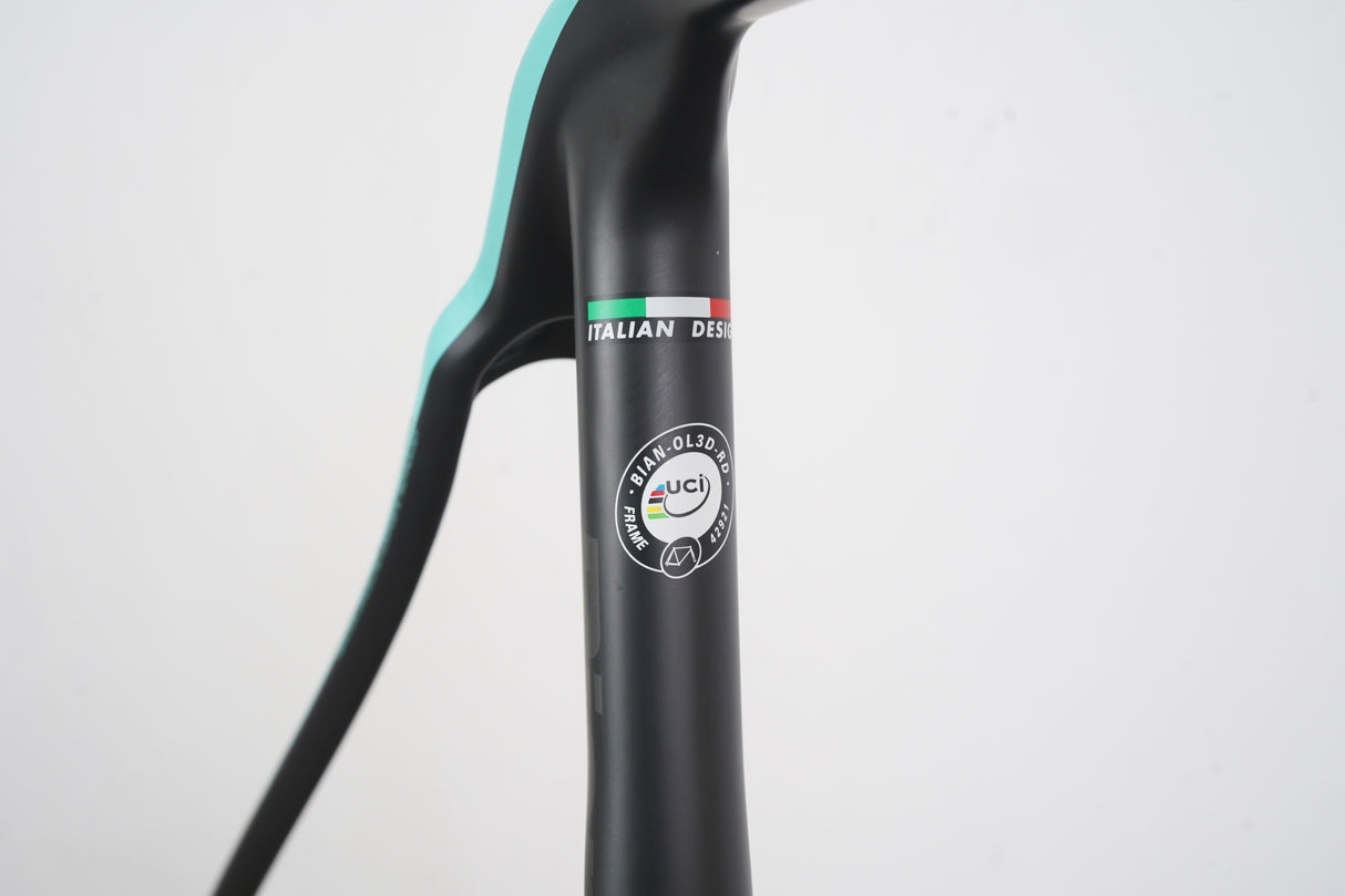 53cm Bianchi Oltre XR3 CV Carbon Disc Brake Road Frameset