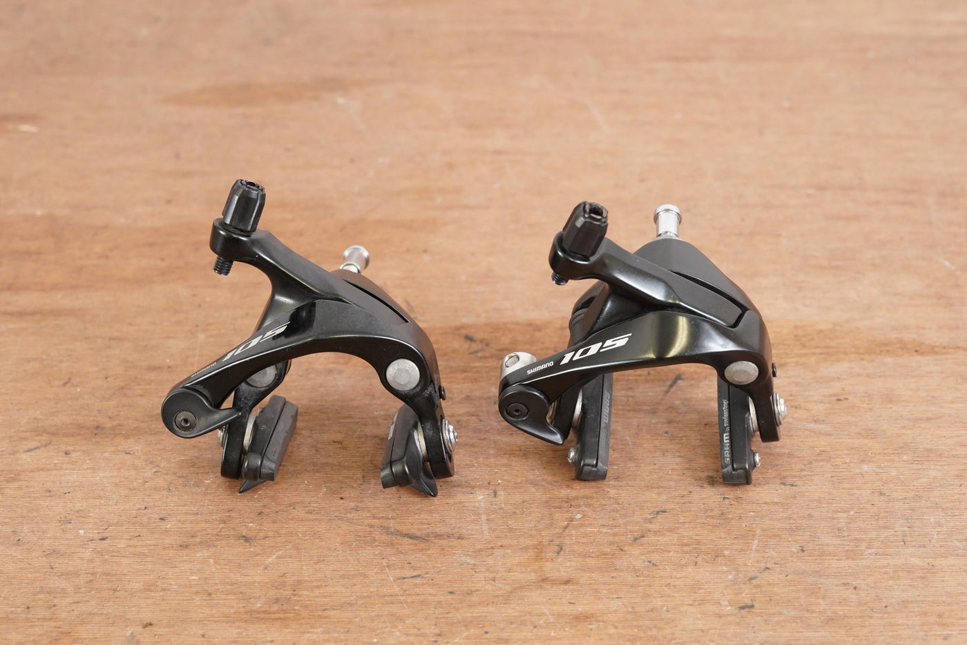 Shimano 105 BR-R7000 Standard Center Mount Rim Brake Road Calipers 7000