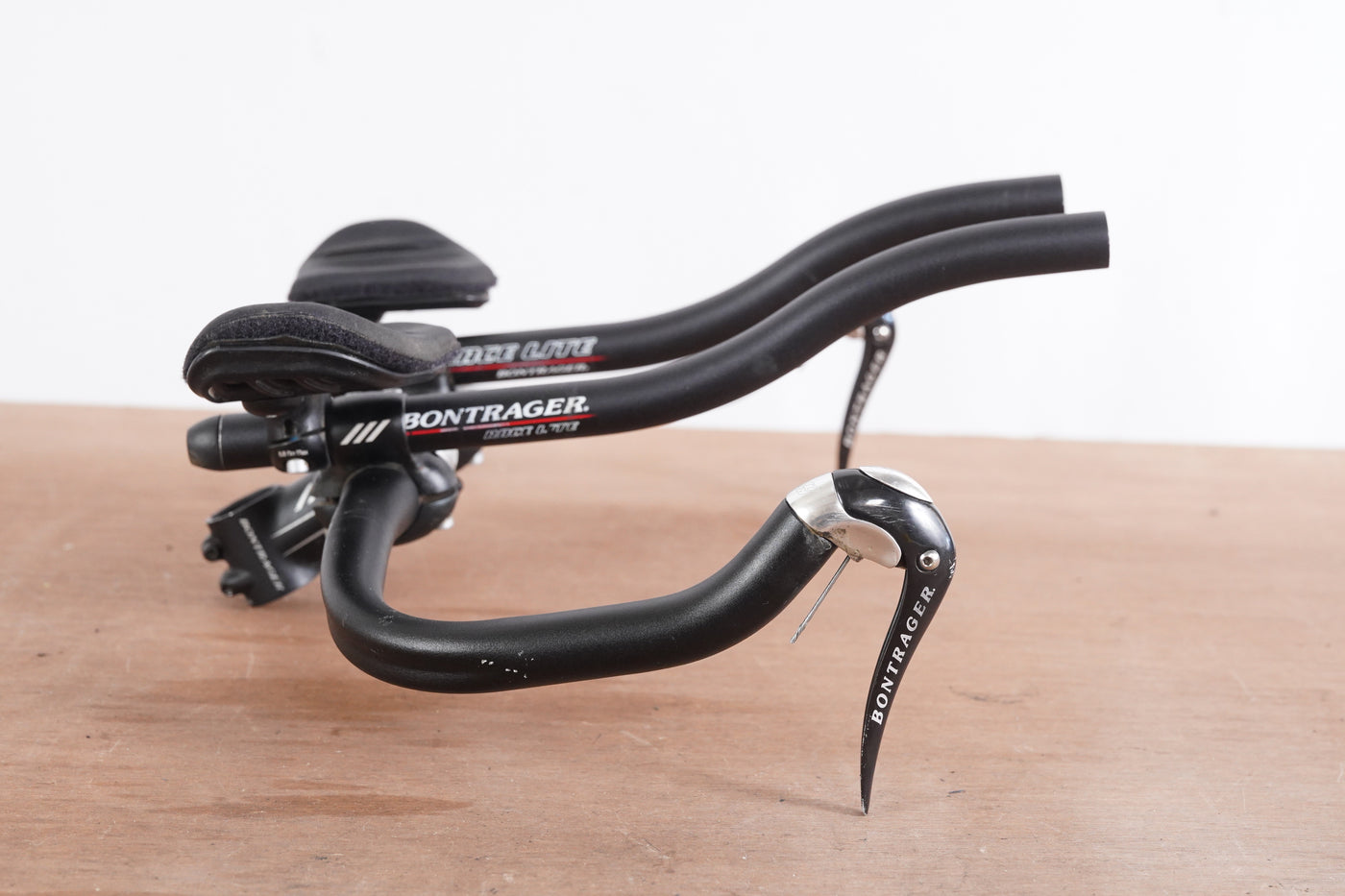 42cm Bontrager Race Lite Aero Base Bar + Extensions + 70mm Stem + Levers 1 1/8"