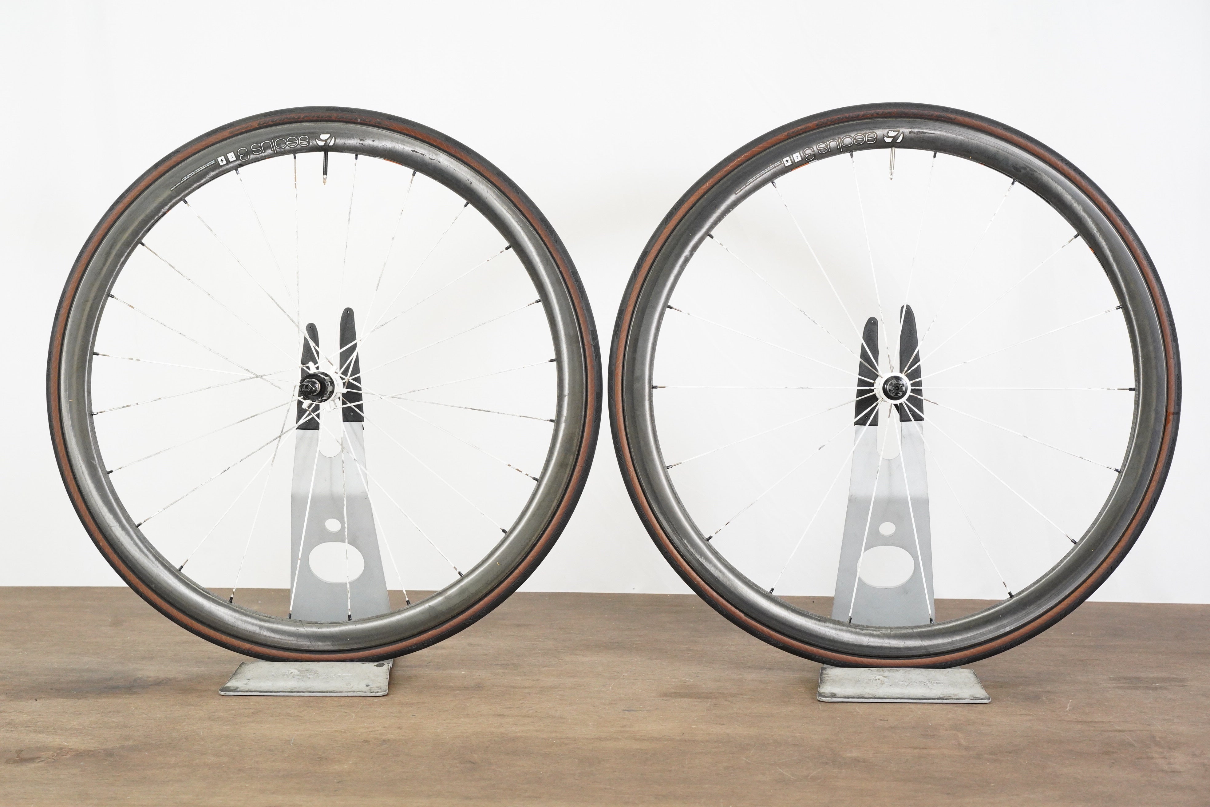 Bontrager Aeolus 3 Carbon Clincher Rim Brake Wheelset