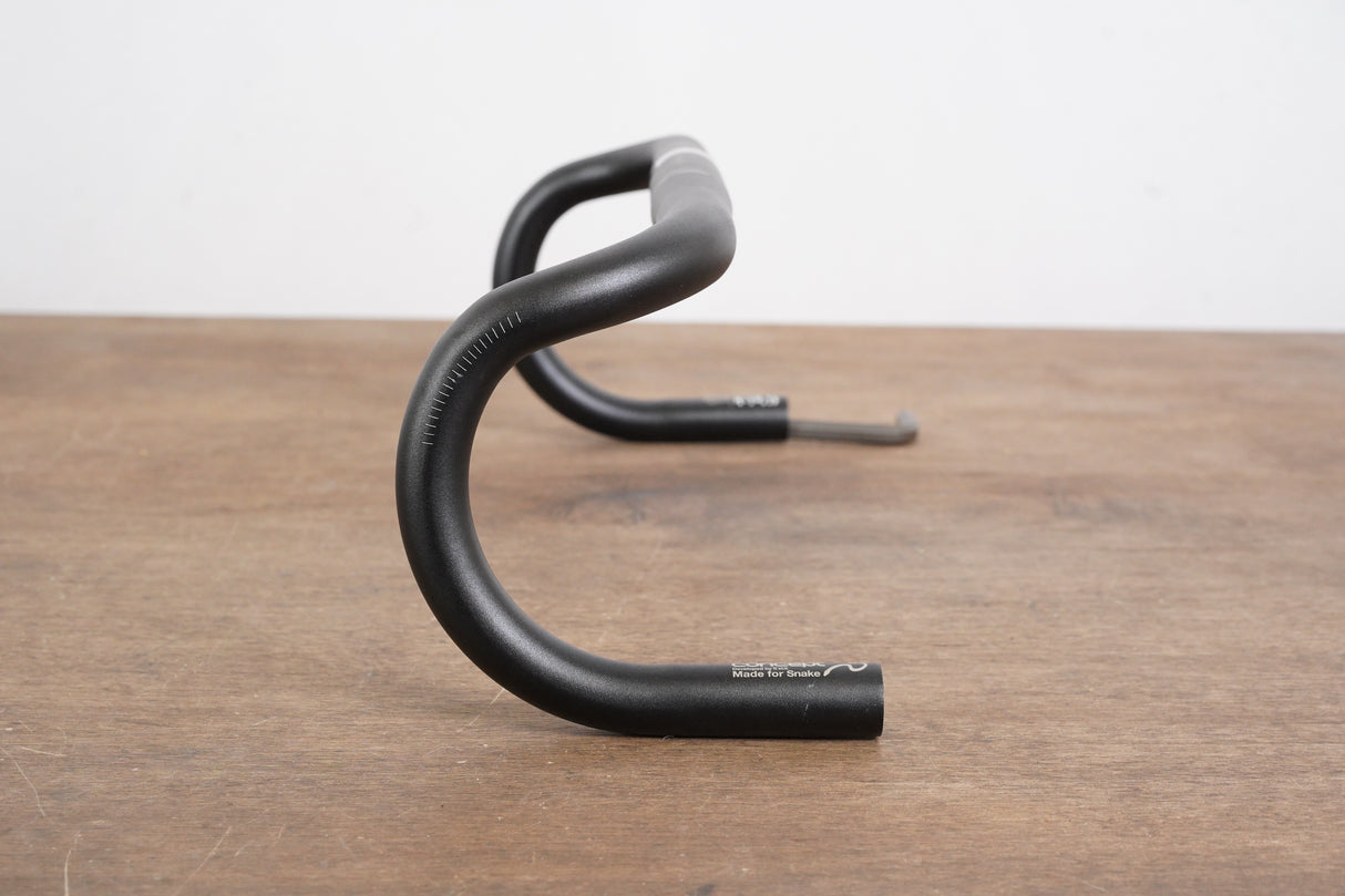 44cm Fizik Cyrano R3 Alloy Road Handlebar 31.8mm