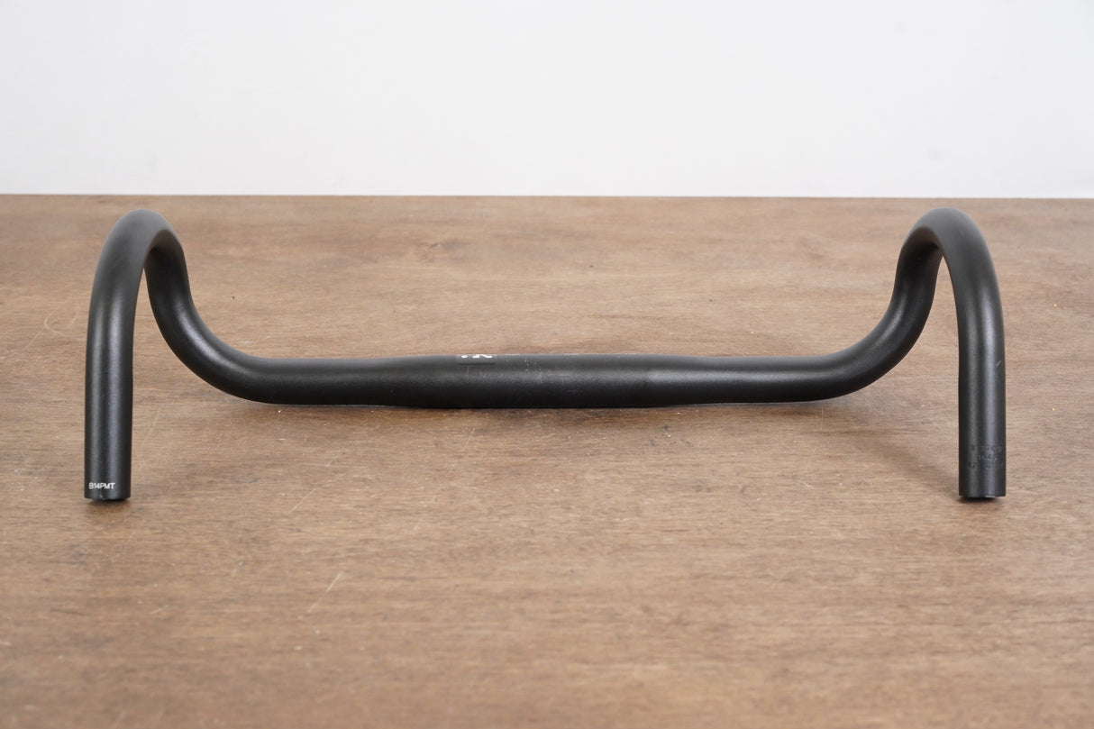 44cm Fizik Cyrano R3 Alloy Road Handlebar 31.8mm