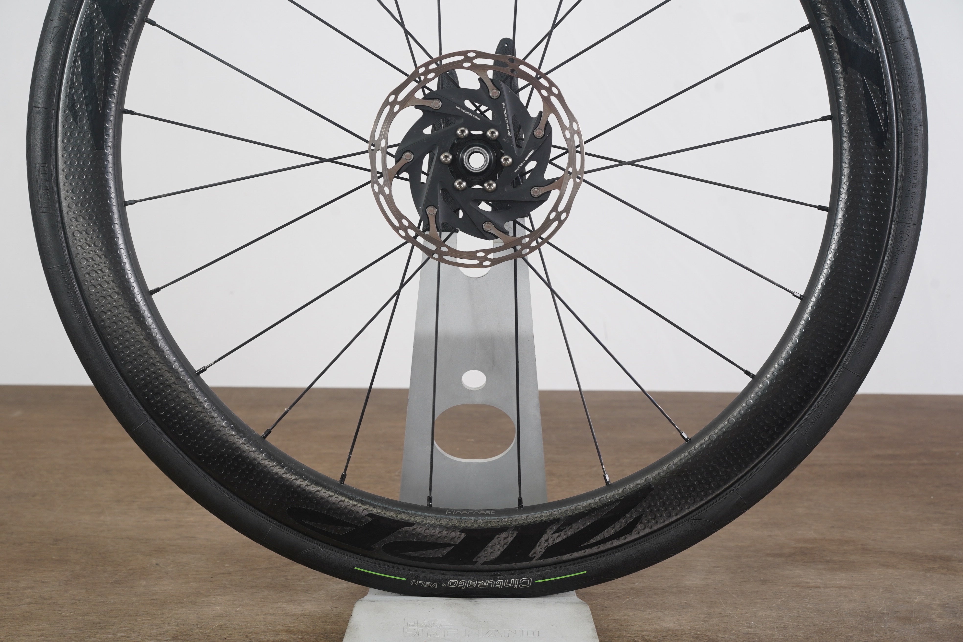 FRONT Zipp 303 Firecrest 77/177D Carbon Tubeless Disc Wheel