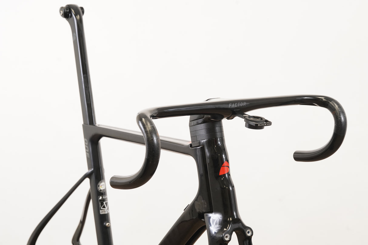 54cm Factor One V1 Carbon Rim Brake Road Frameset + Cockpit