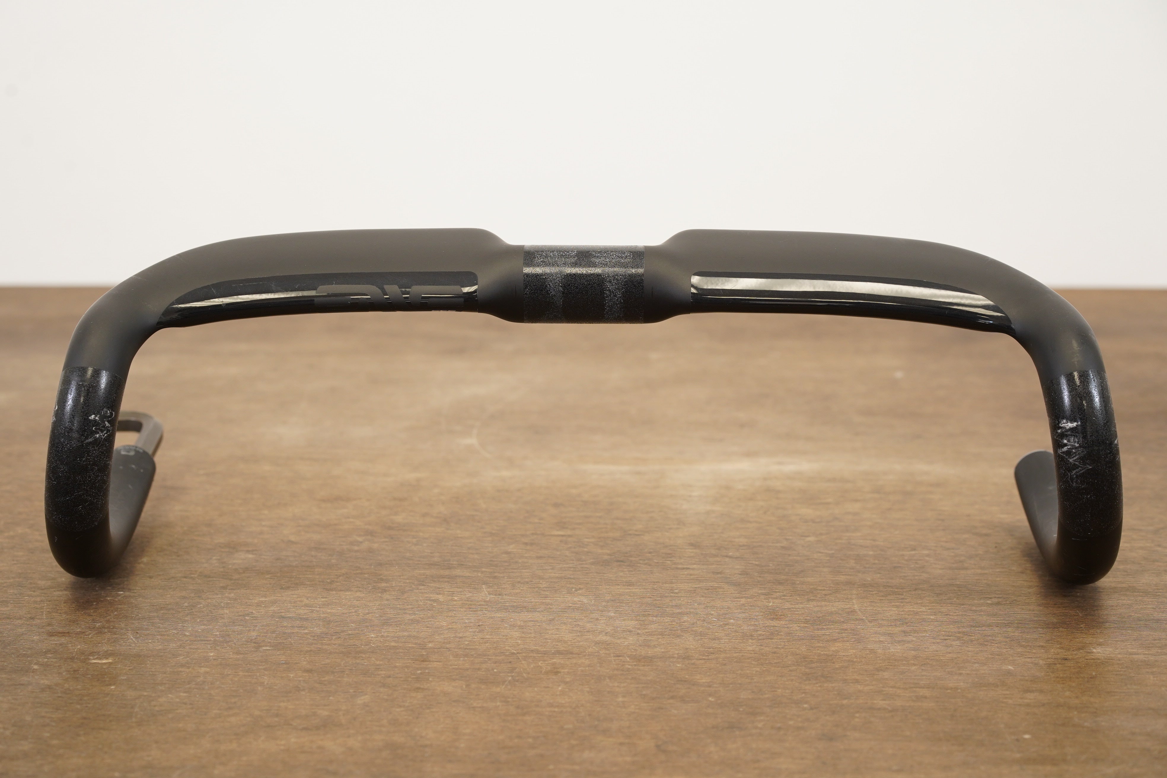 42cm ENVE SES Aero Carbon Road Handlebar 31.8mm – Elevate Cycling
