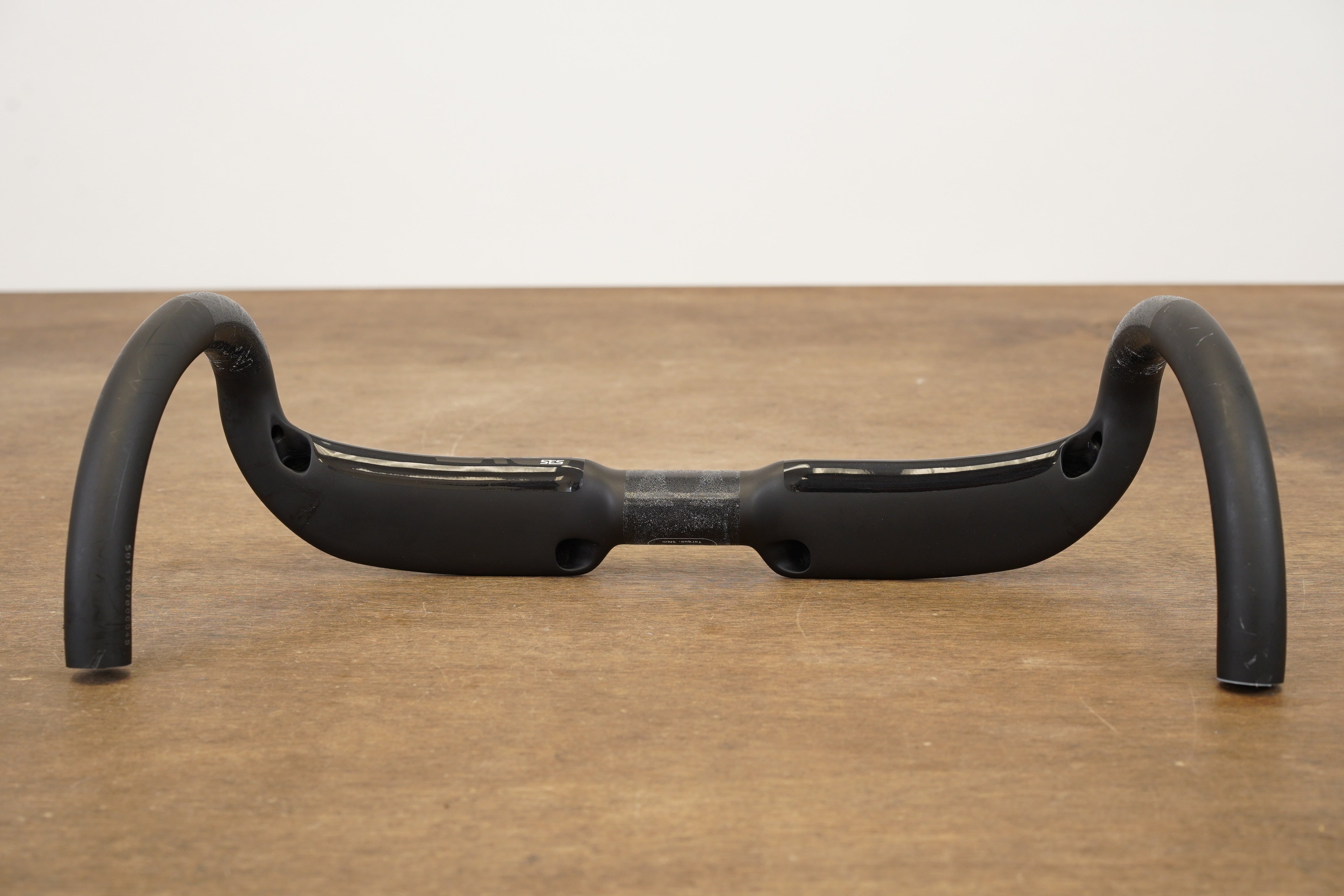 42cm ENVE SES Aero Carbon Road Handlebar 31.8mm – Elevate Cycling