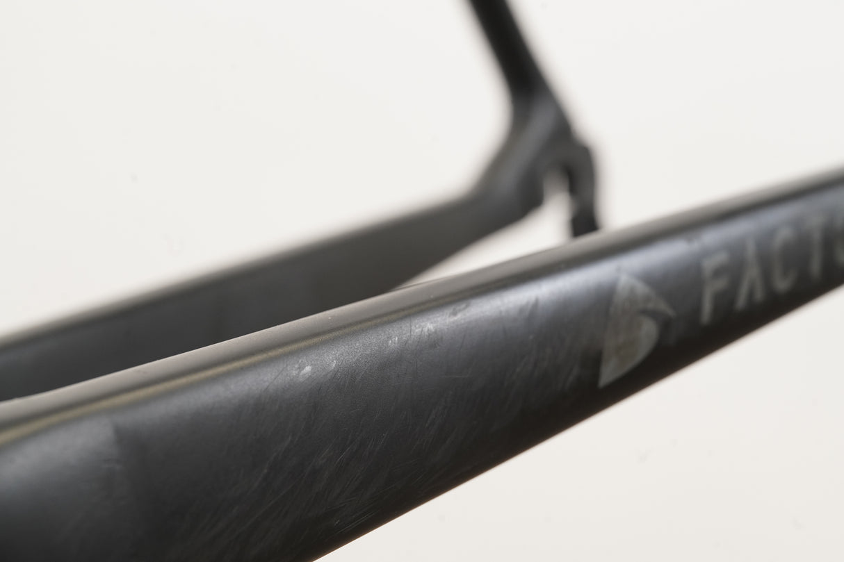 56cm Factor O2 Carbon Rim Brake Road Frameset *Repaired*
