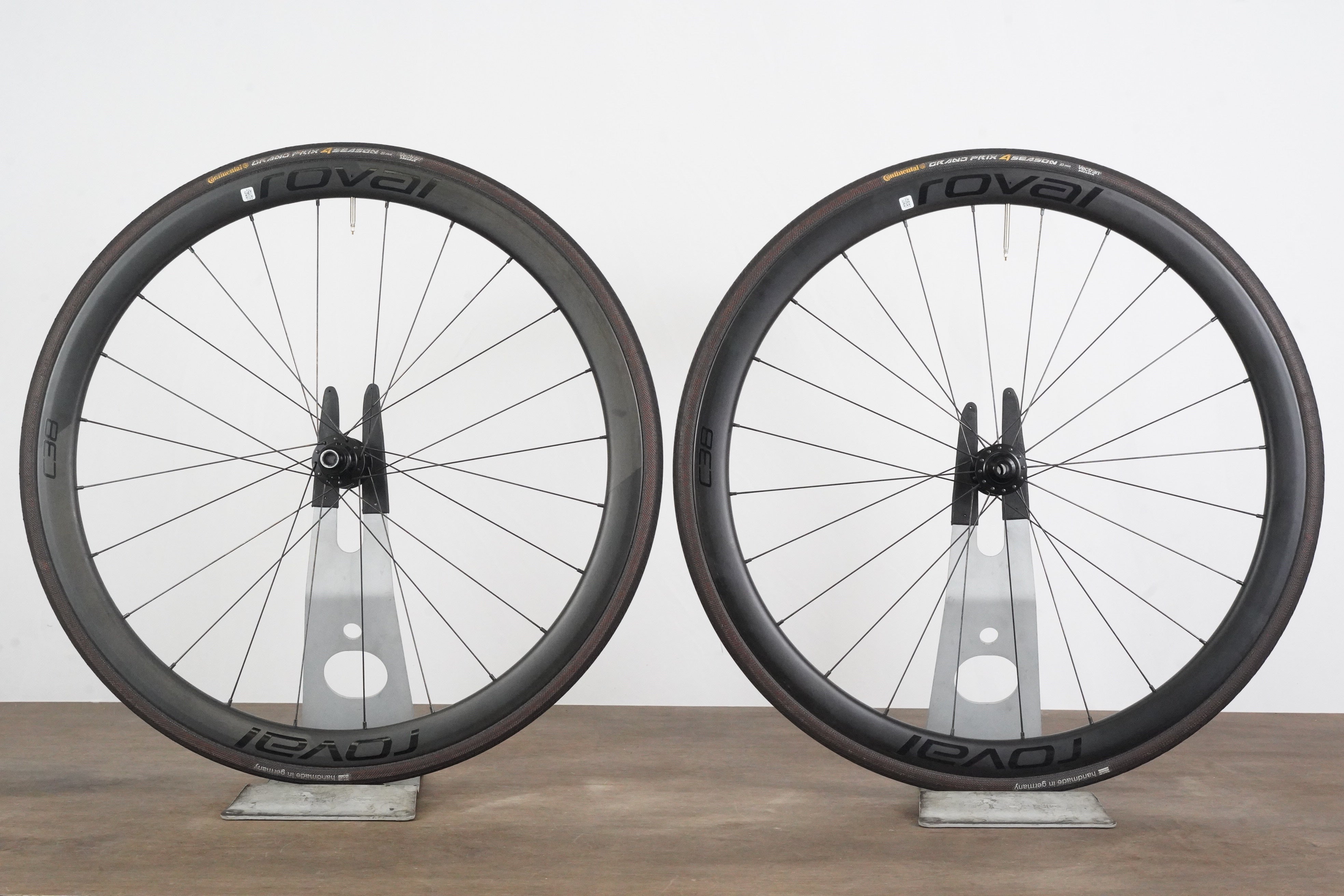 ≪超目玉★12月≫ Roval C38 Carbon Tubeless Clincher Disc Brake Wheelset SRAM パーツ