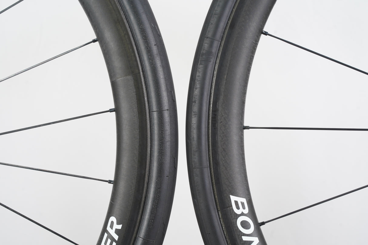 Bontrager Aeolus 3 TLR Carbon Clincher Rim Brake Wheelset Shimano/SRAM 11 Speed