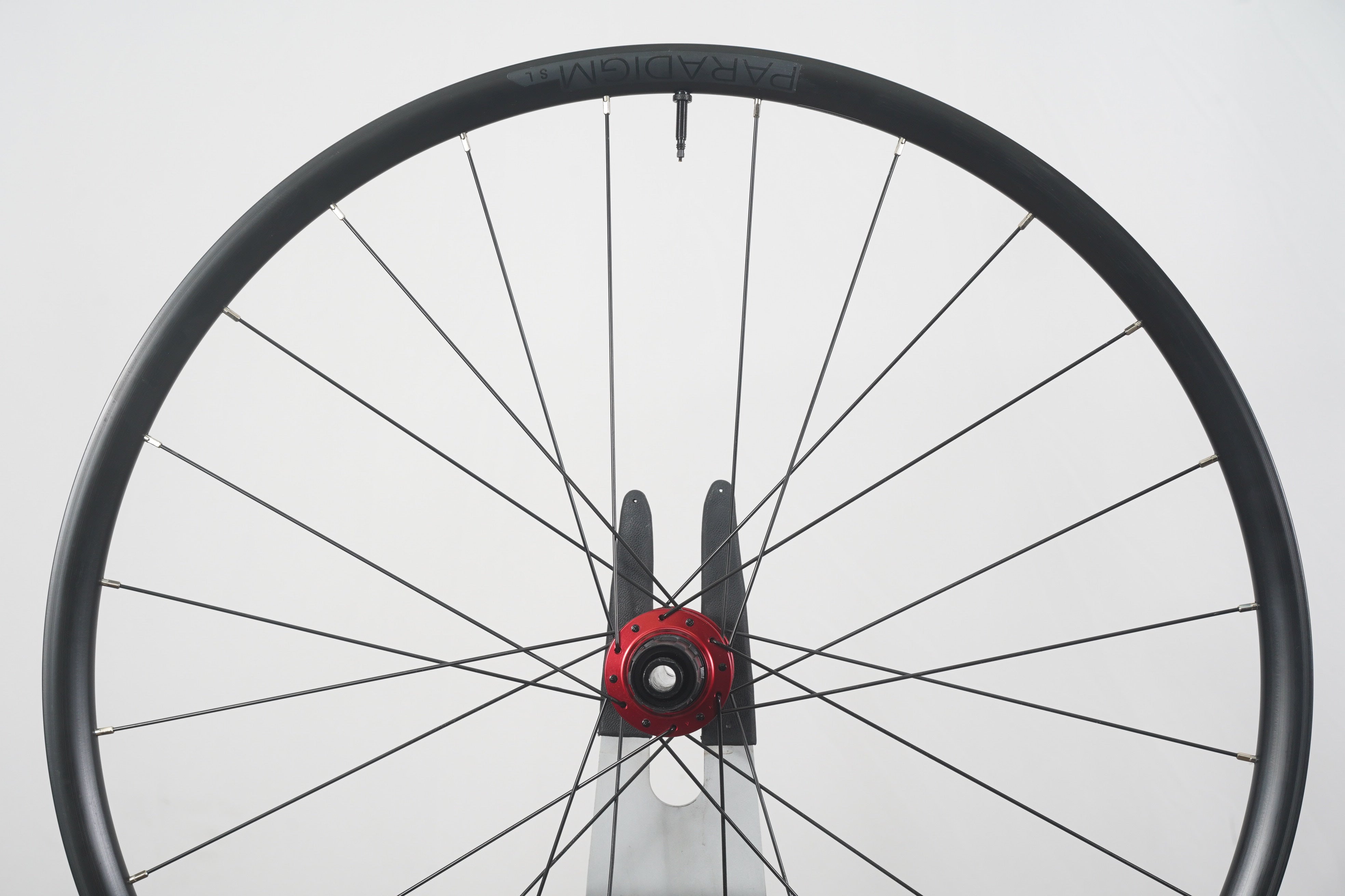 NEW Bontrager Paradigm SL Alloy Tubeless Disc Wheelset Shimano