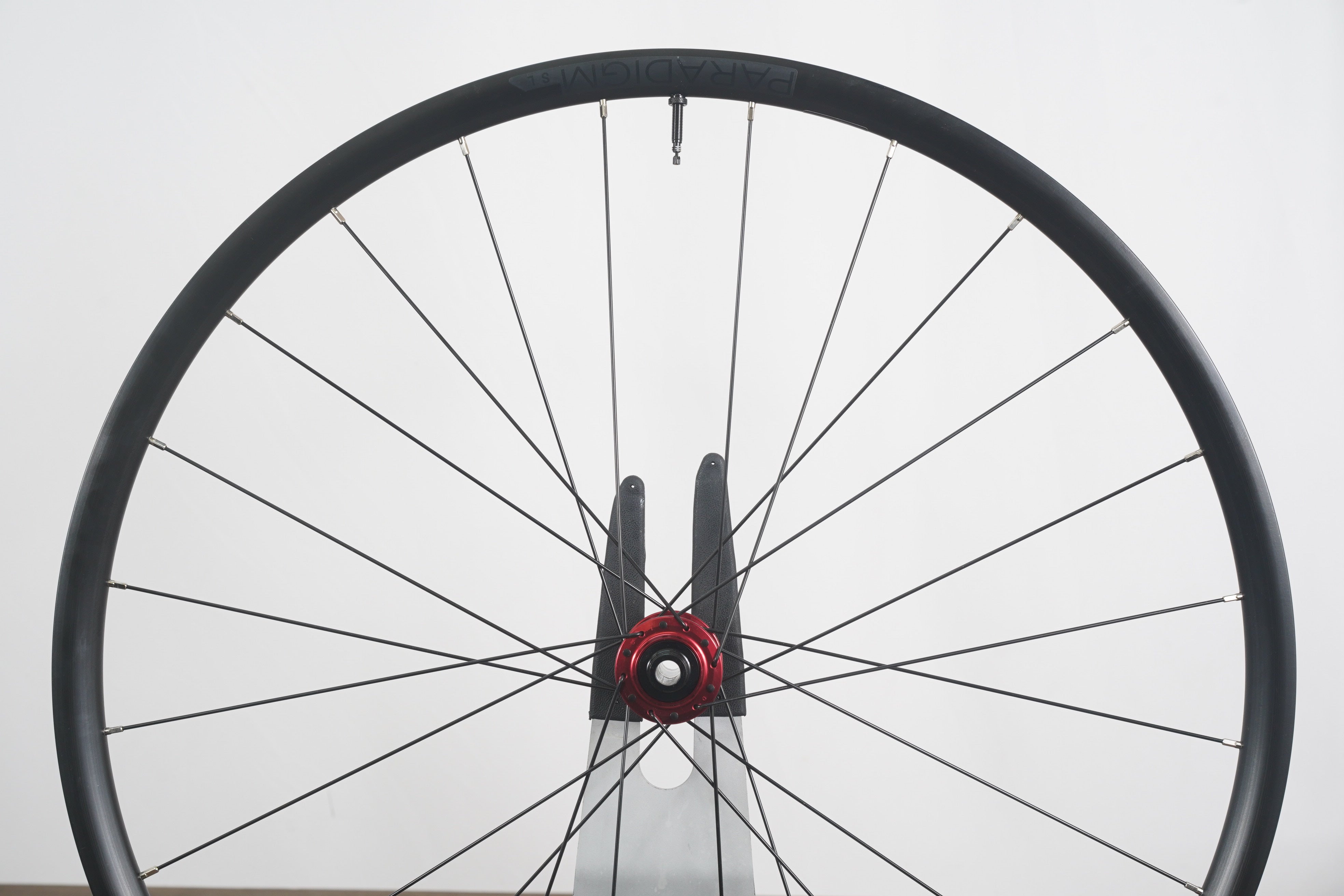 パーツ BONTRAGER paradigm sl Bontrager Paradigm SL Centerlock Disc 24H Black Nipples 700c Road